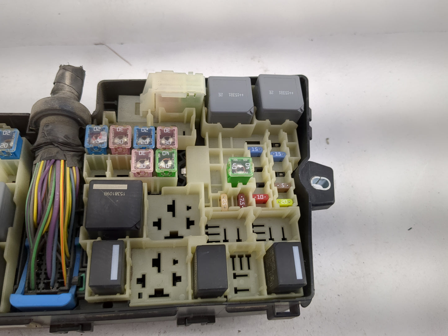 2016 Ford Transit Connect Fusebox Fuse Box Panel Relay Module P/N:AV6T-14A067-AD E02345500, AV6T-14A147-AB Fits OEM Used Aut