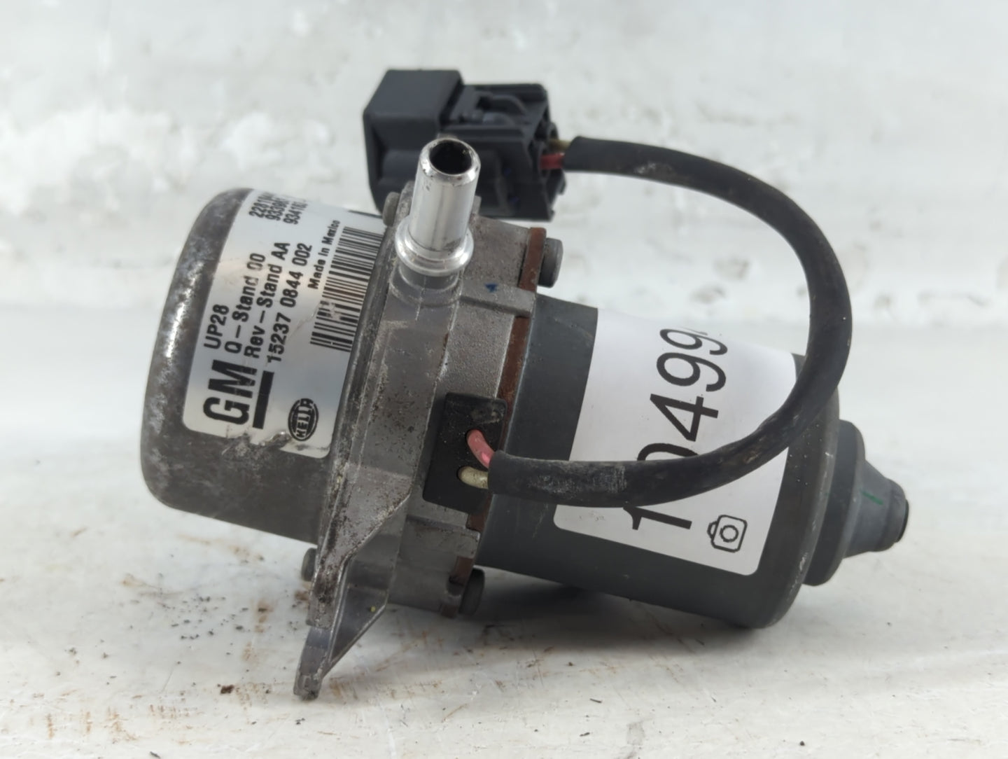 2012-2017 Gmc Acadia Central Vaccum Lock Pump 22819441 - Oemusedautoparts1.com