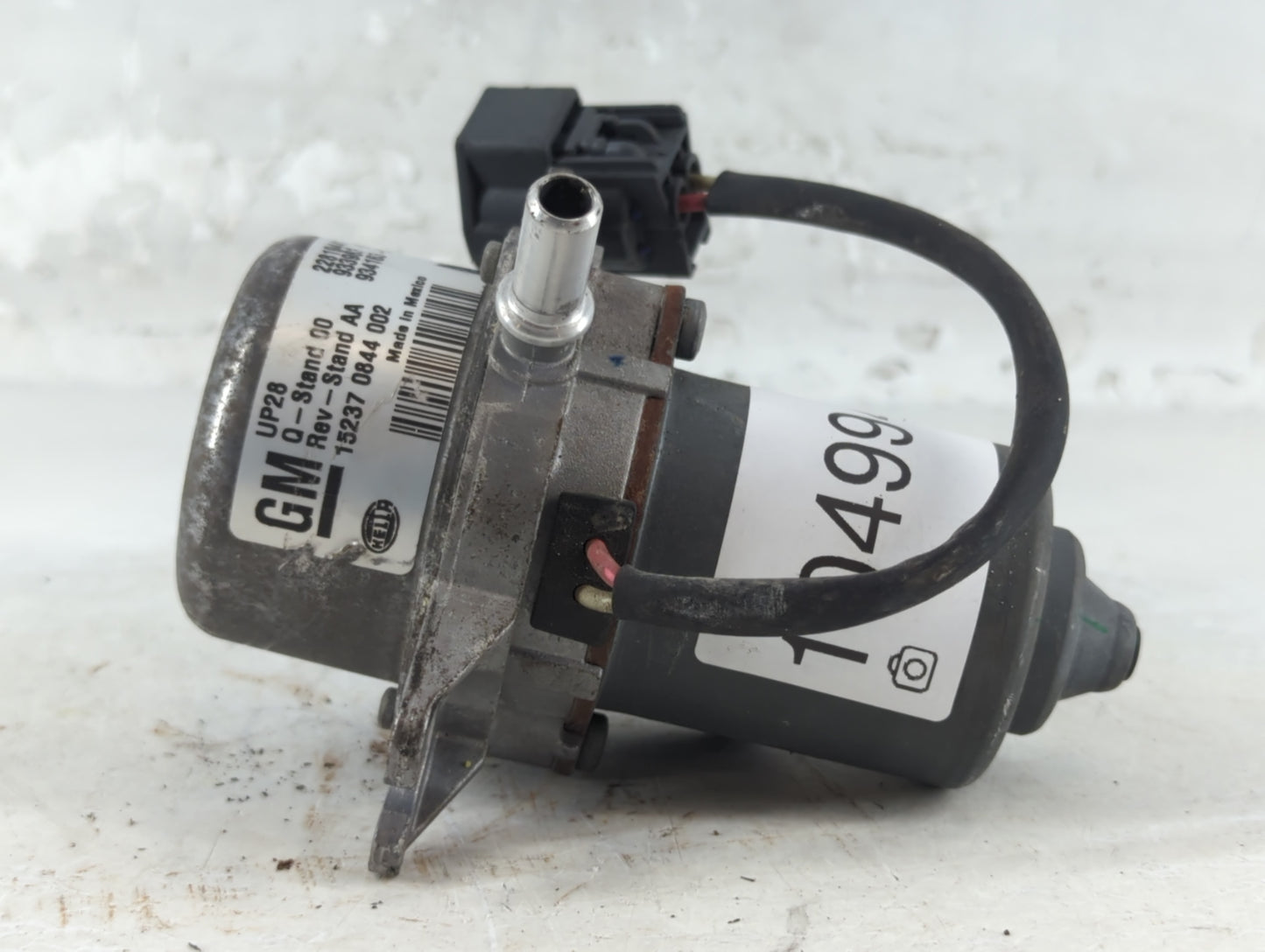 2012-2017 Gmc Acadia Central Vaccum Lock Pump 22819441 - Oemusedautoparts1.com