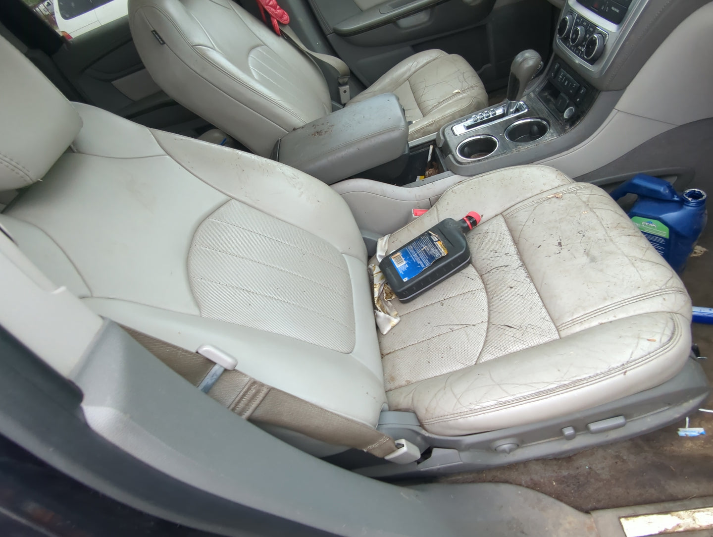 2015-2017 Gmc Acadia Passenger Front Seat Oem Beige - Oemusedautoparts1.com