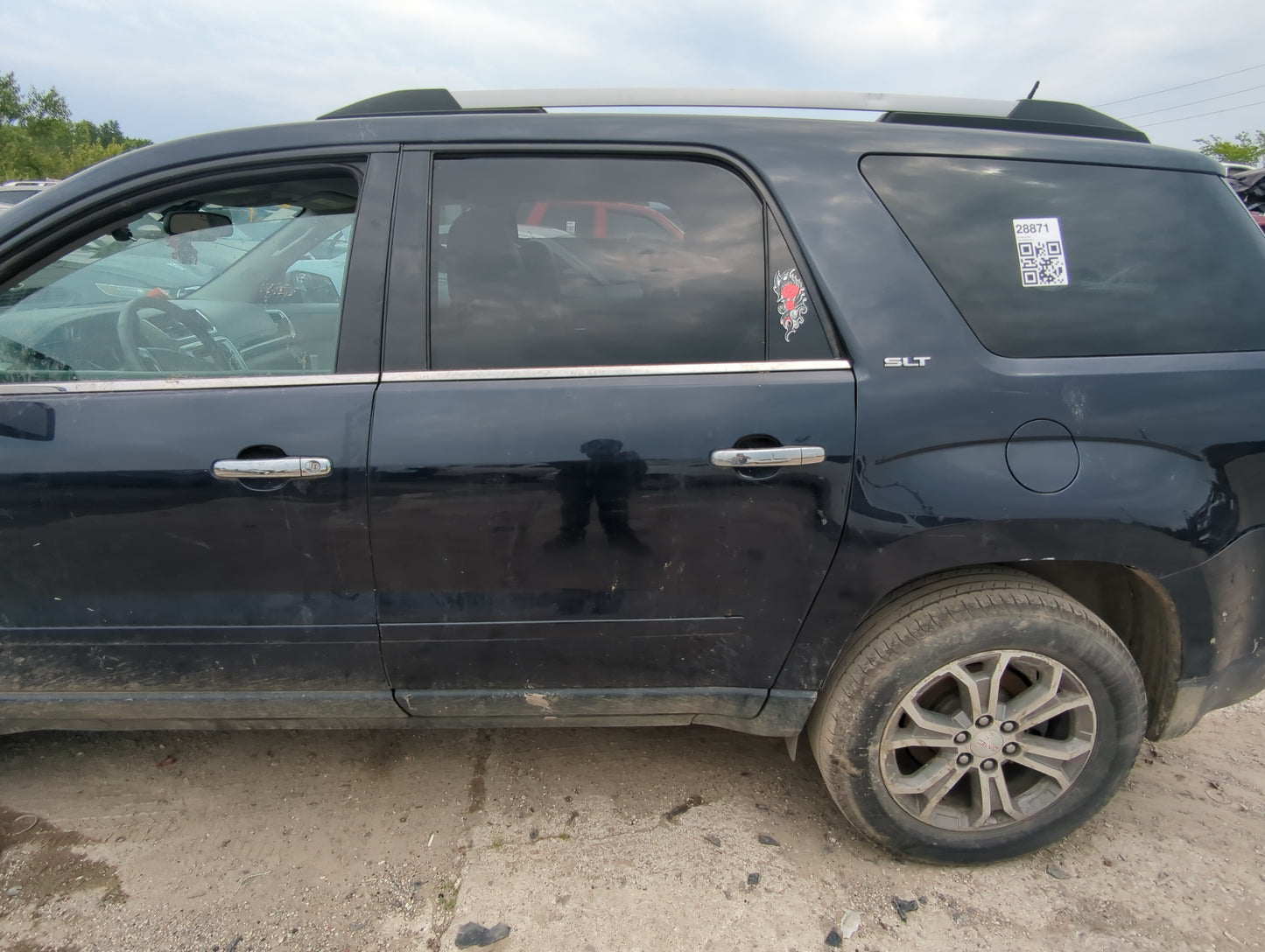 2007-2017 Gmc Acadia Driver Rear Door Oem 1089056 - Oemusedautoparts1.com