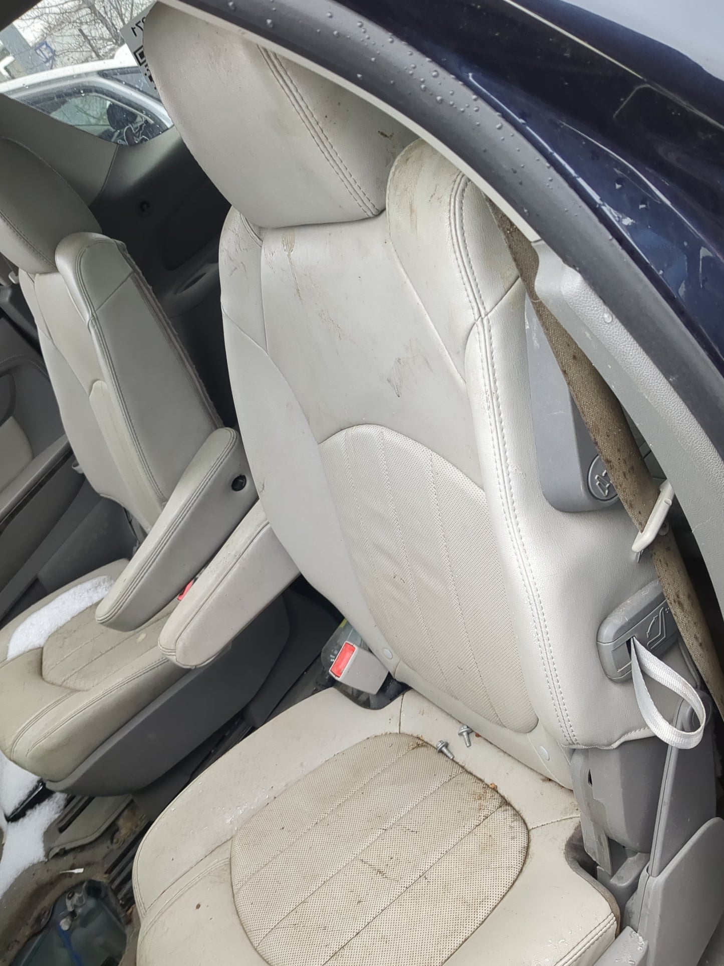 2016 Gmc Acadia Rear Seat Oem 1089069 - Oemusedautoparts1.com