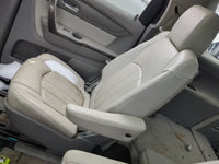 2016 Gmc Acadia Rear Seat Oem 1089069 - Oemusedautoparts1.com