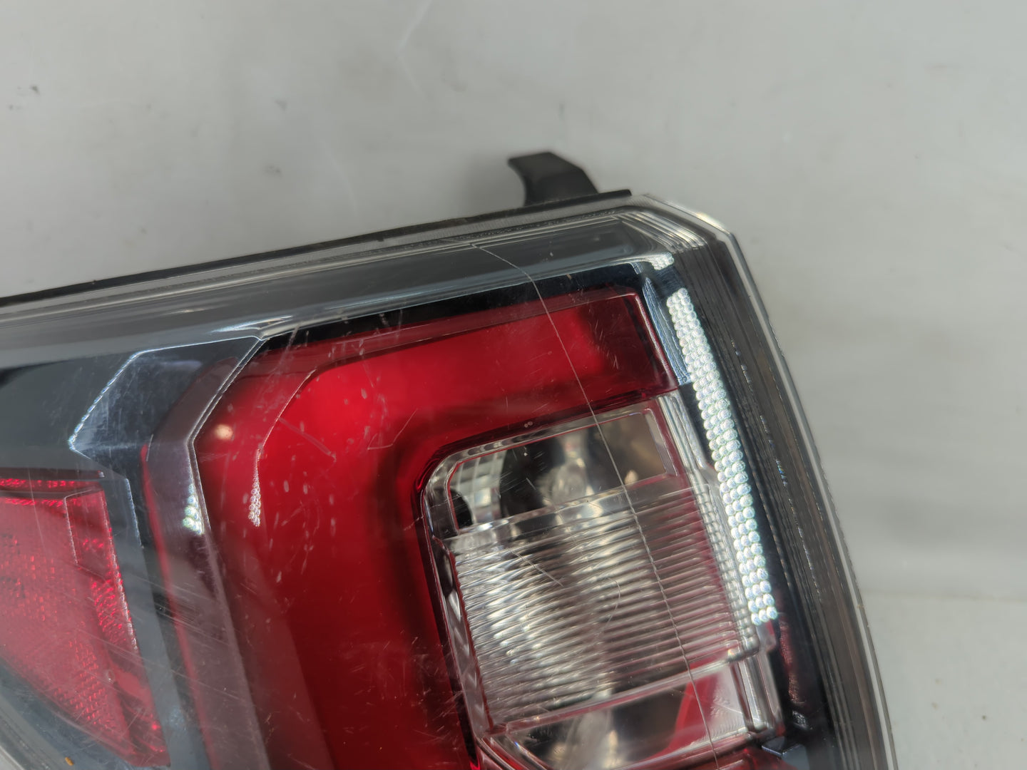 2013-2017 Gmc Acadia Tail Light Assembly Driver Left OEM P/N:23236014 Fits Fits 2013 2014 2015 2016 2017 OEM Used Auto Parts