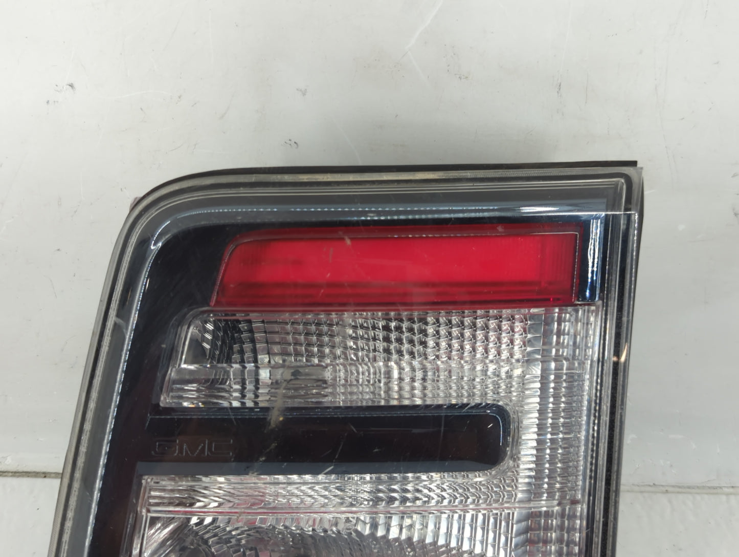 2013-2017 Gmc Acadia Tail Light Assembly Passenger Right OEM P/N:23267344 Fits Fits 2013 2014 2015 2016 2017 OEM Used Auto P