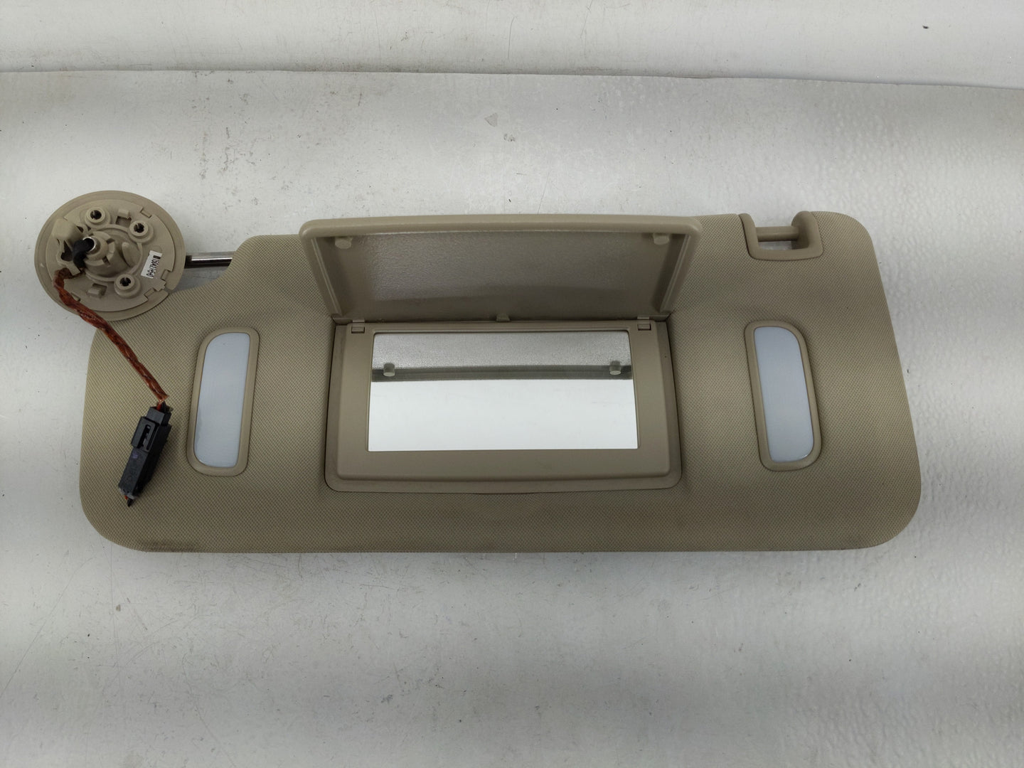 2007-2017 Gmc Acadia Sun Visor Shade Replacement Driver Left Mirror Fits OEM Used Auto Parts - Oemusedautoparts1.com
