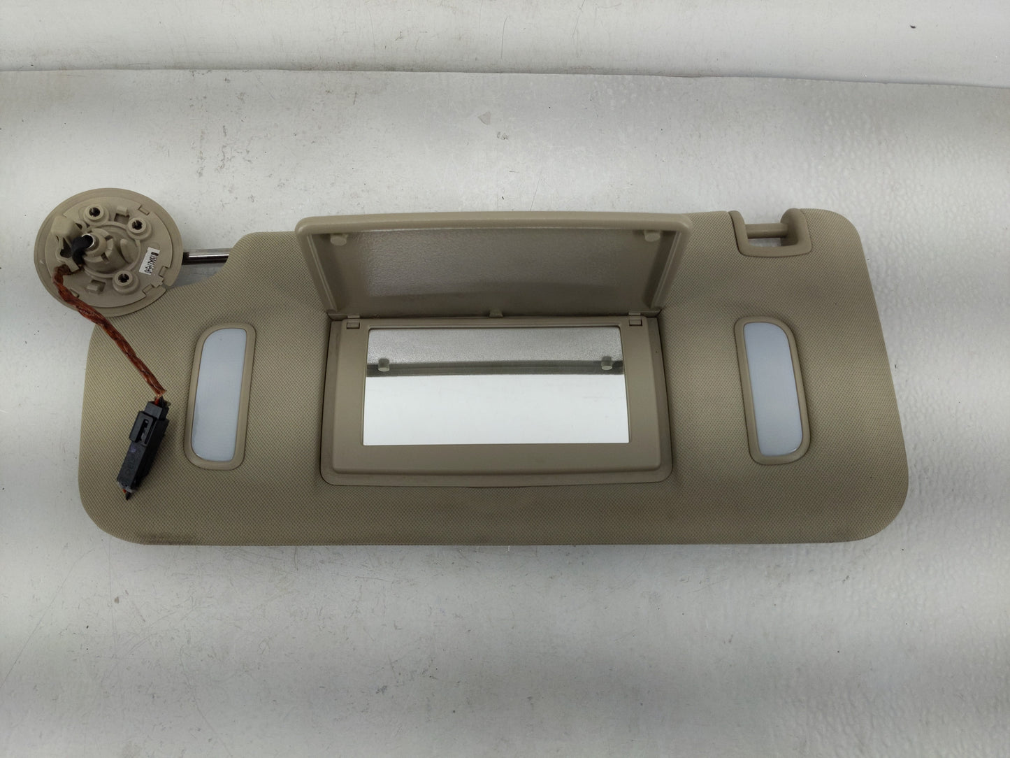 2007-2017 Gmc Acadia Sun Visor Shade Replacement Driver Left Mirror Fits OEM Used Auto Parts - Oemusedautoparts1.com