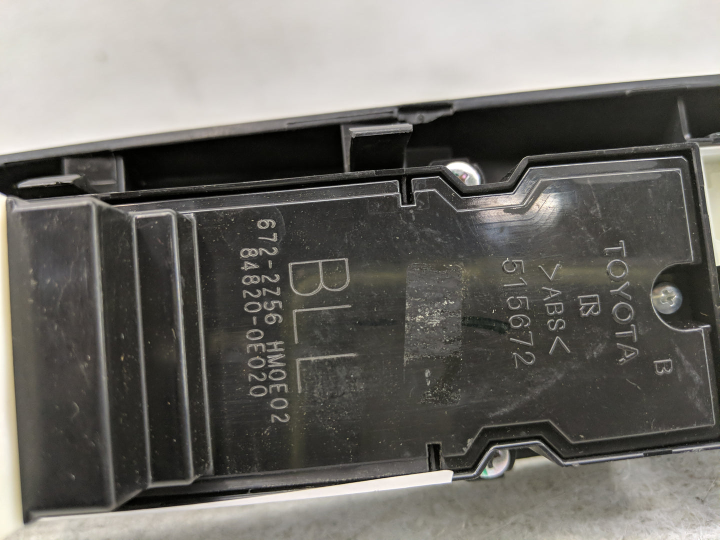 2007-2017 Gmc Acadia Master Power Window Switch Replacement Driver Side Left P/N:84820-0E020 20945224 Fits OEM Used Auto Par