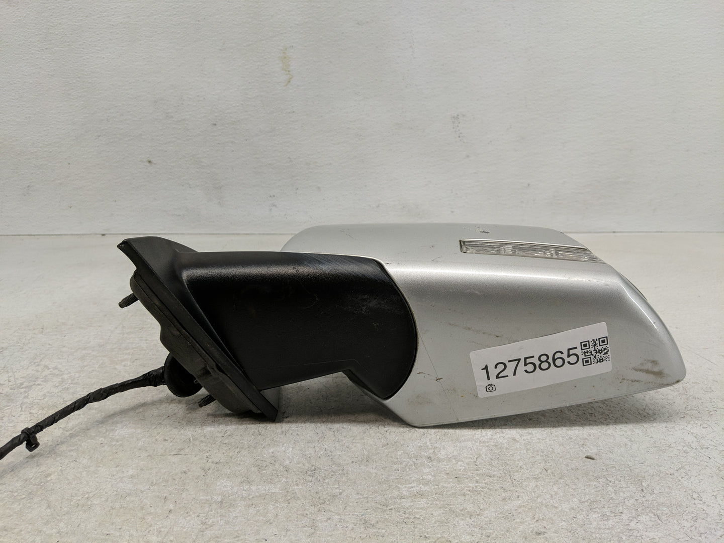 2013-2017 Gmc Acadia Side Mirror Replacement Driver Left View Door Mirror P/N:23329892 Fits Fits 2013 2014 2015 2016 2017 OE
