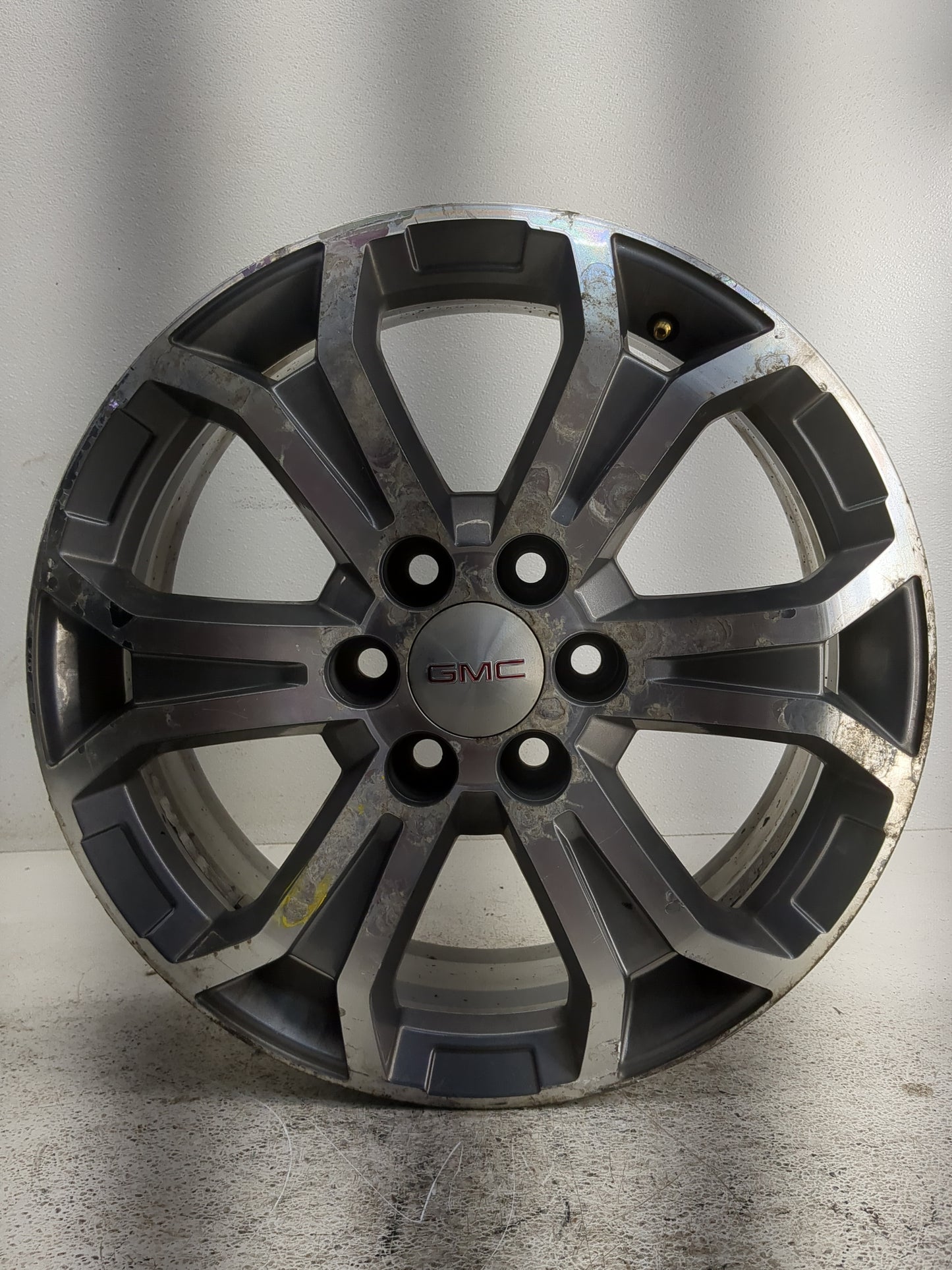 2013-2016 Gmc Acadia Oem Wheel Rim - Oemusedautoparts1.com