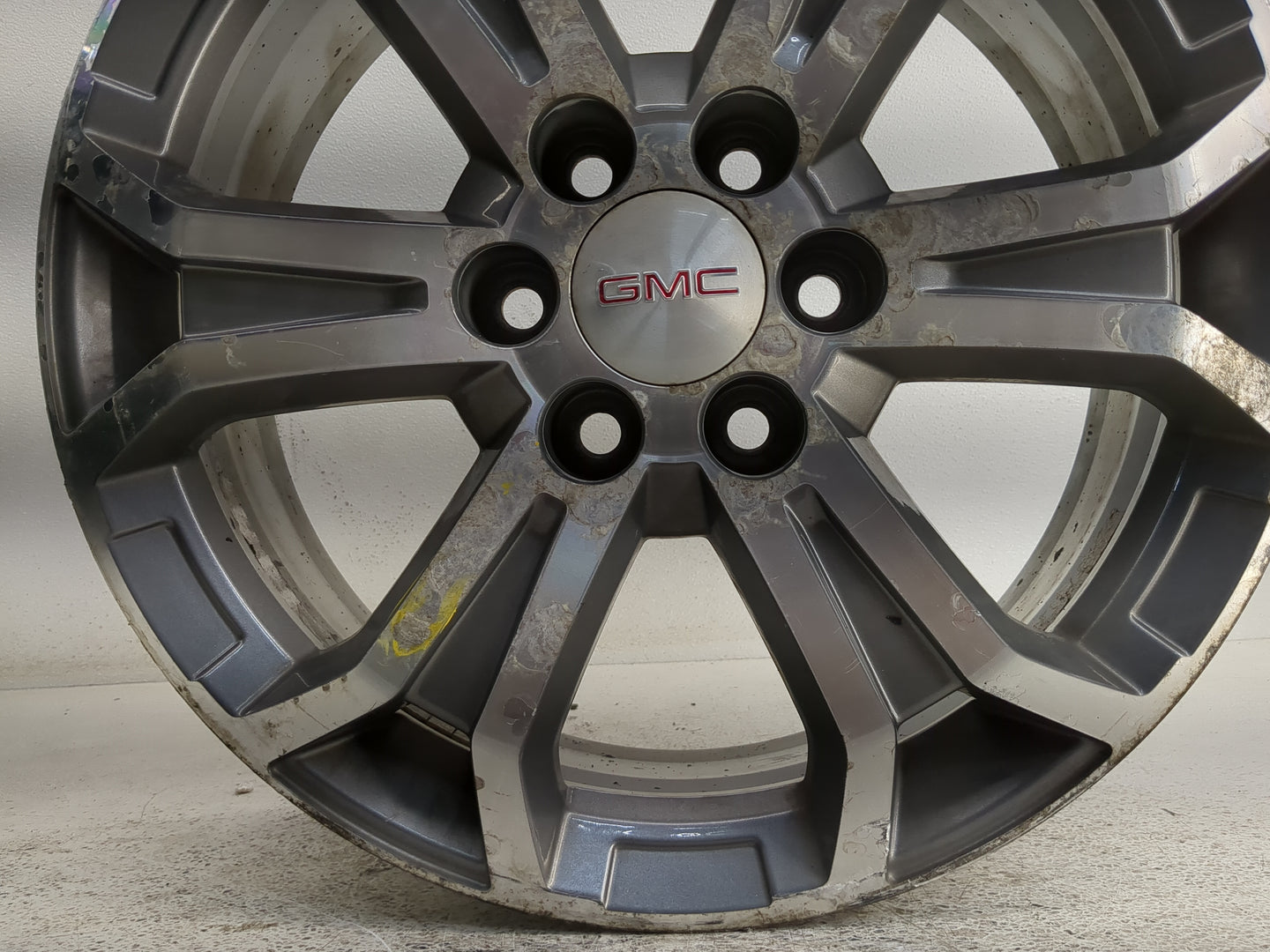2013-2016 Gmc Acadia Oem Wheel Rim - Oemusedautoparts1.com