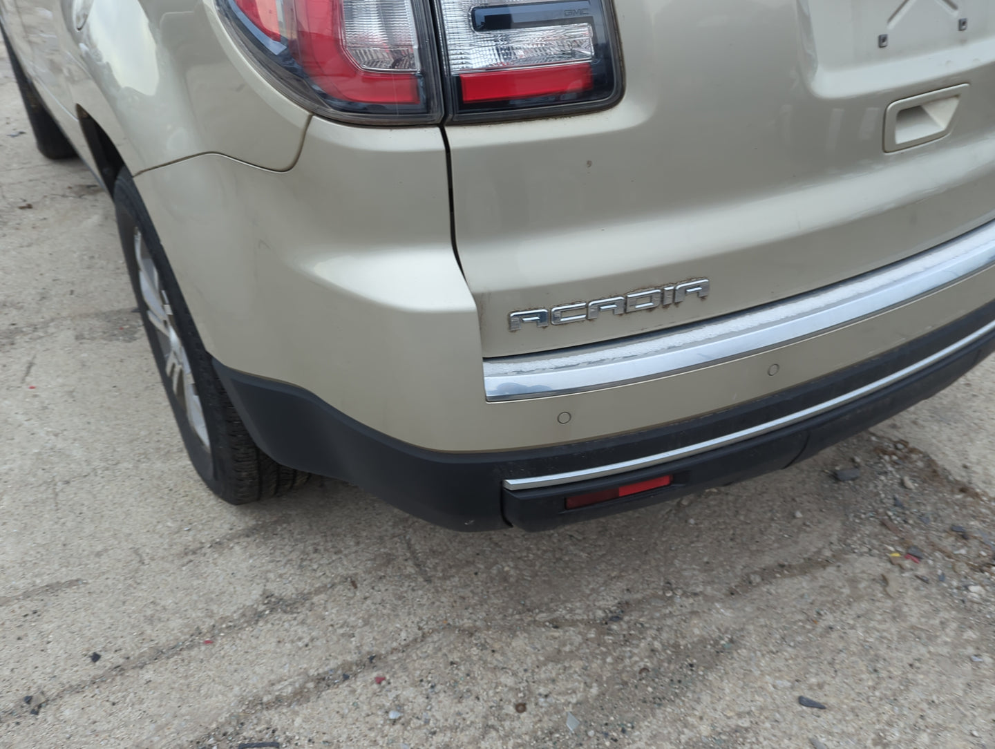 2013-2017 Gmc Acadia Rear Bumper Assembly Oem - Oemusedautoparts1.com