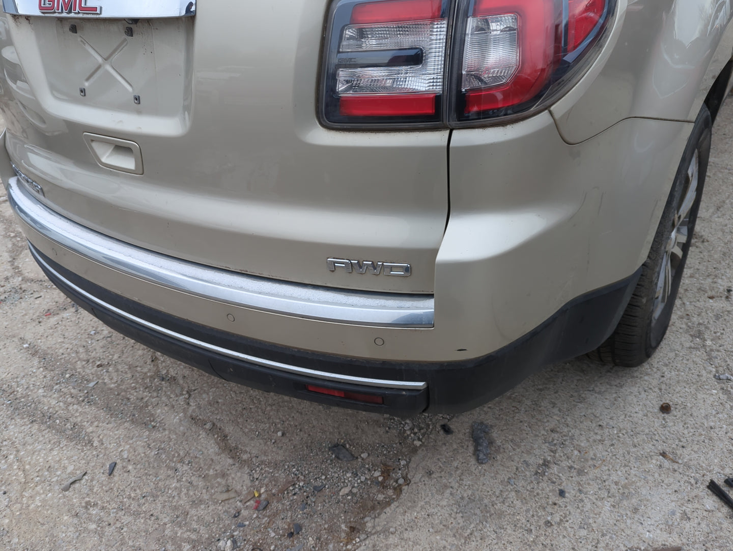 2013-2017 Gmc Acadia Rear Bumper Assembly Oem - Oemusedautoparts1.com