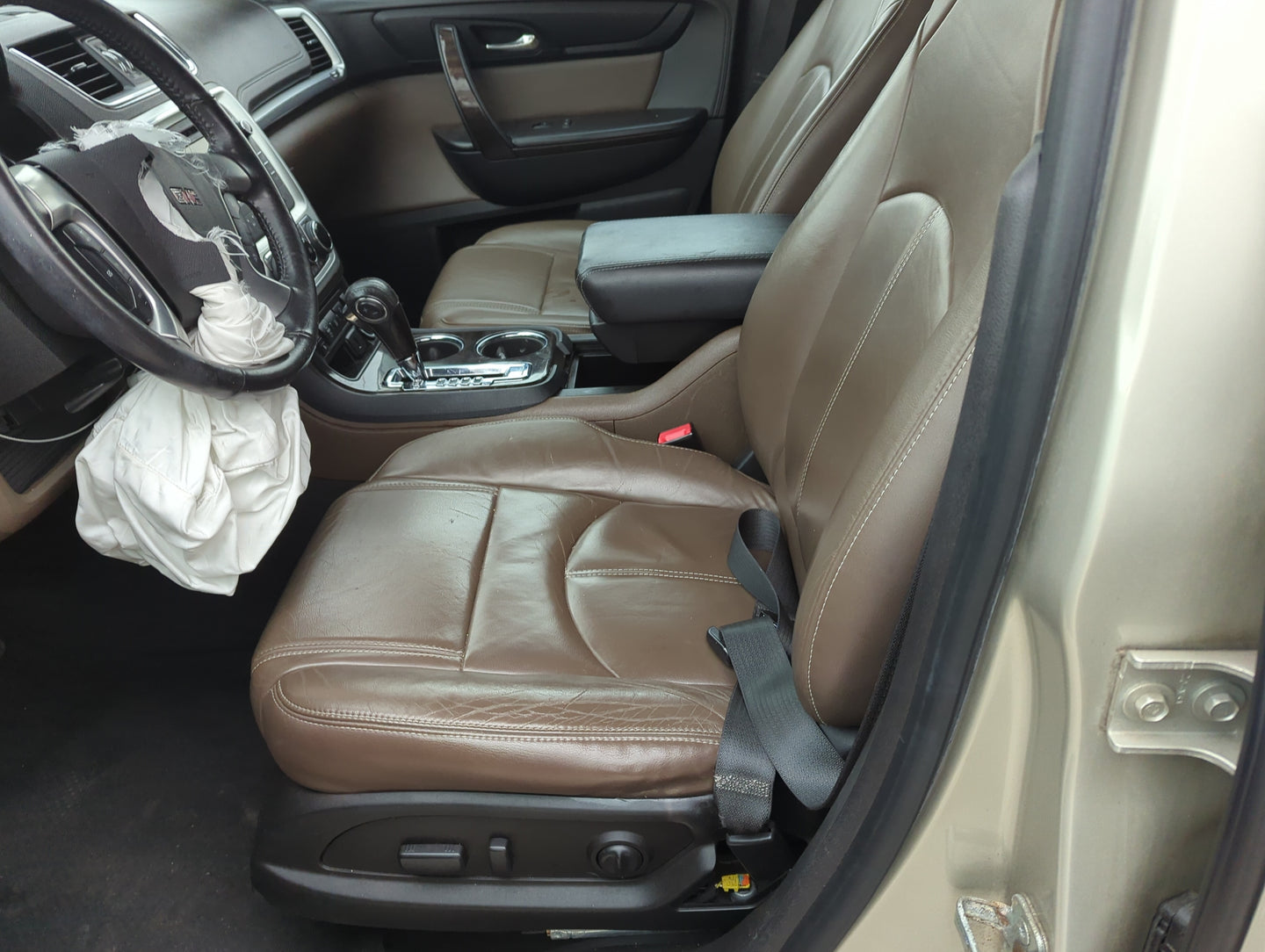 2015-2017 Gmc Acadia Driver Front Seat Oem - Oemusedautoparts1.com