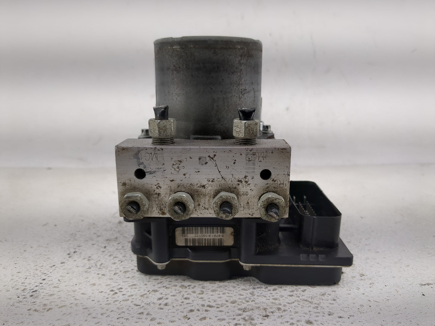 2012-2017 Gmc Acadia ABS Pump Control Module Replacement P/N:0 265 230 661 Fits Fits 2012 2013 2014 2015 2016 2017 OEM Used 