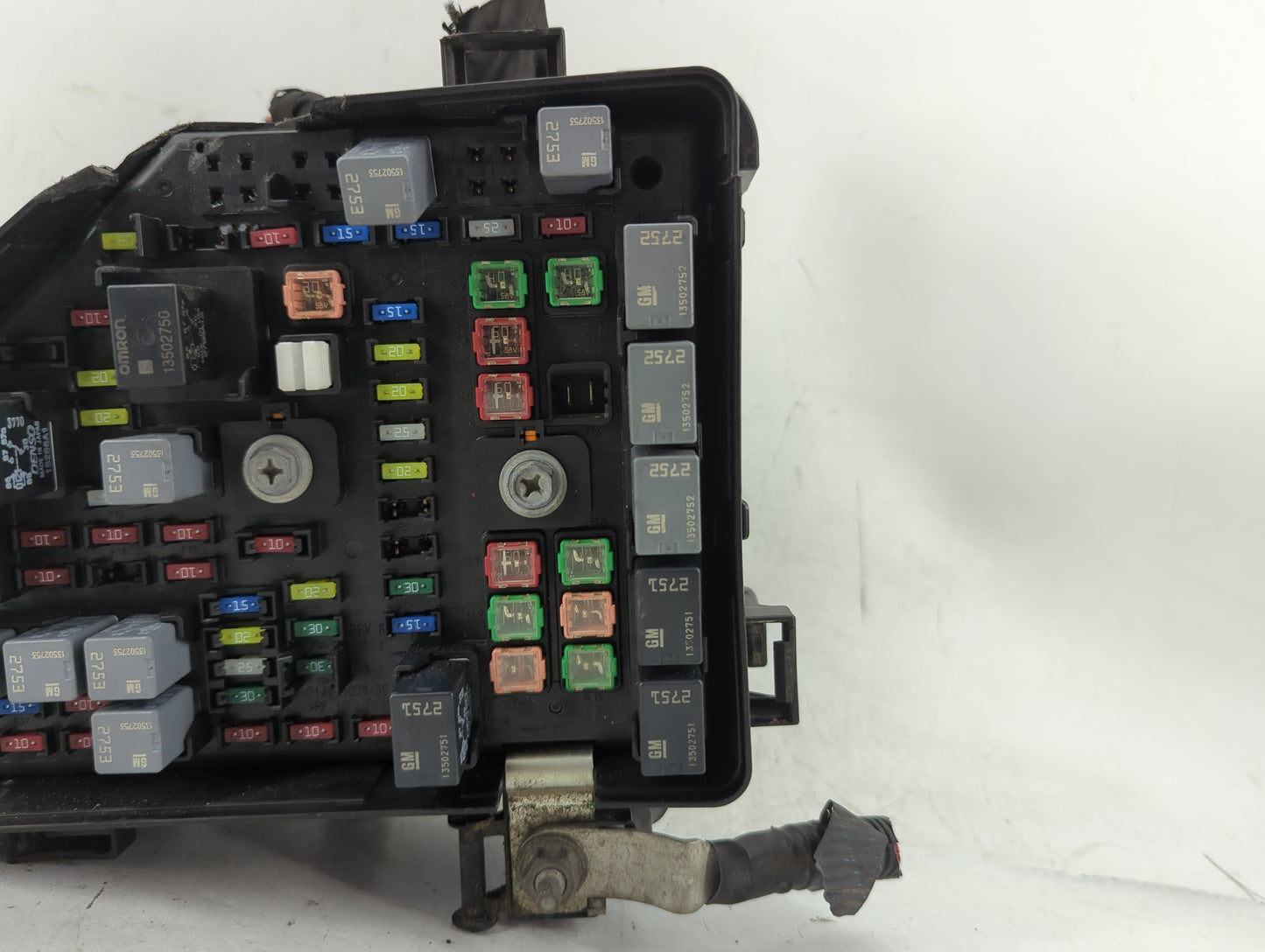 2015-2017 Gmc Acadia Fusebox Fuse Box Panel Relay Module P/N:15927722 Fits Fits 2015 2016 2017 OEM Used Auto Parts - Oemused