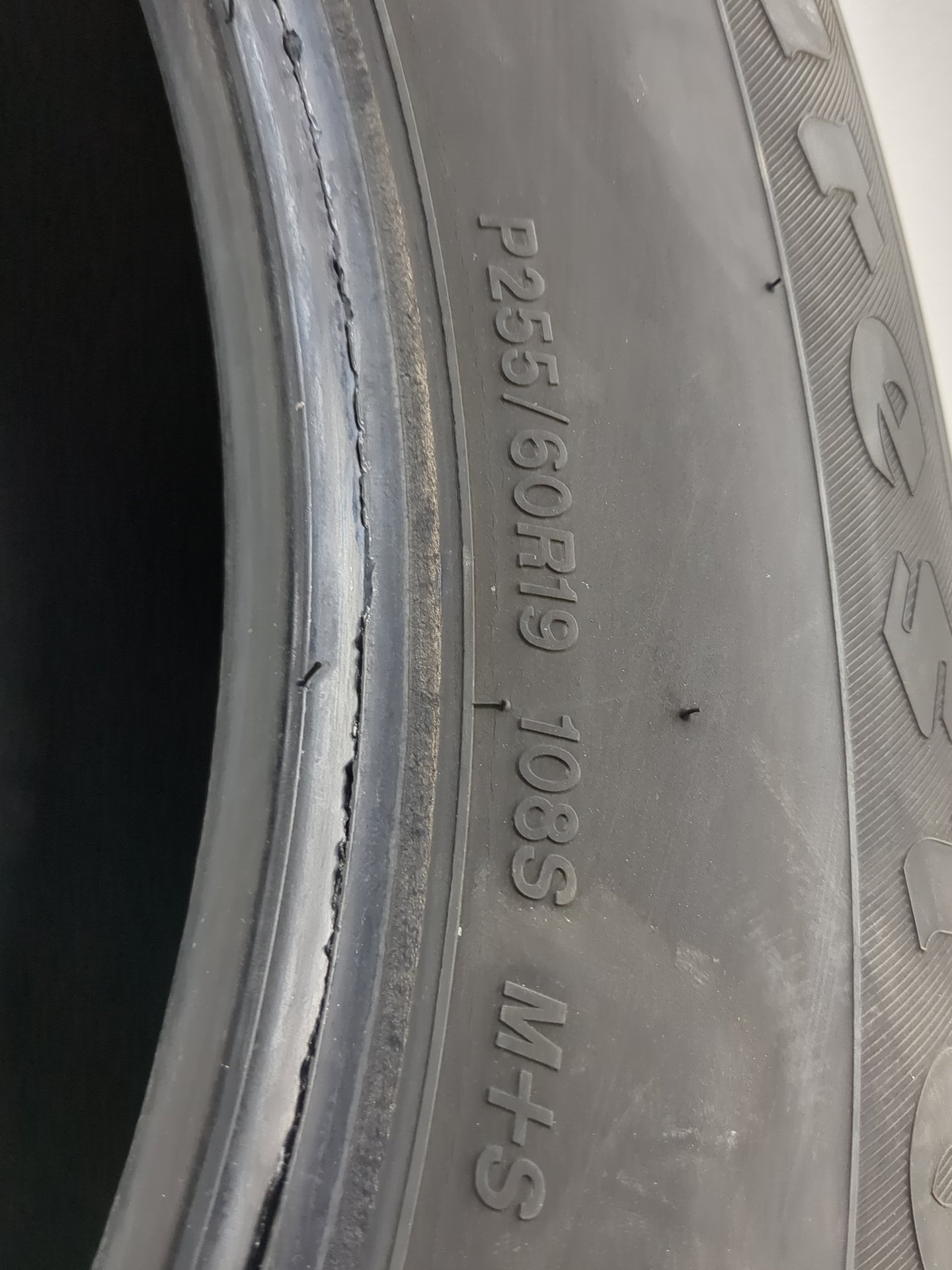 Used Tire 255/60R19 FIRESTONE ALL SEASON 108S - Tread Depth 7/32 - Oemusedautoparts1.com