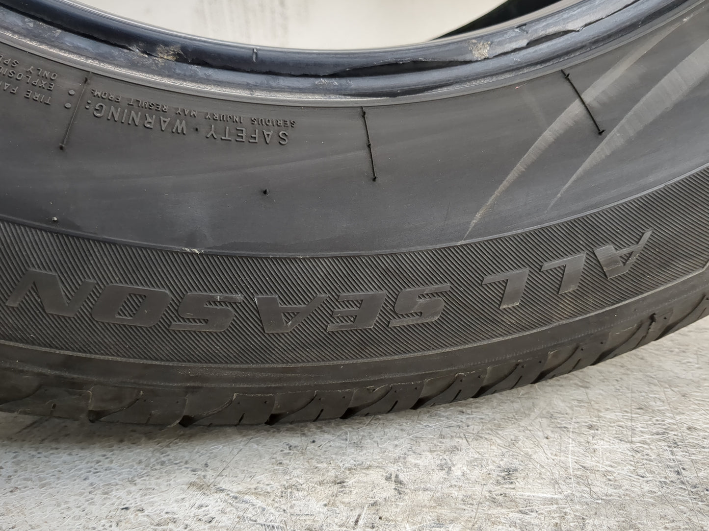 Used Tire 255/60R19 FIRESTONE ALL SEASON 108S - Tread Depth 7/32 - Oemusedautoparts1.com