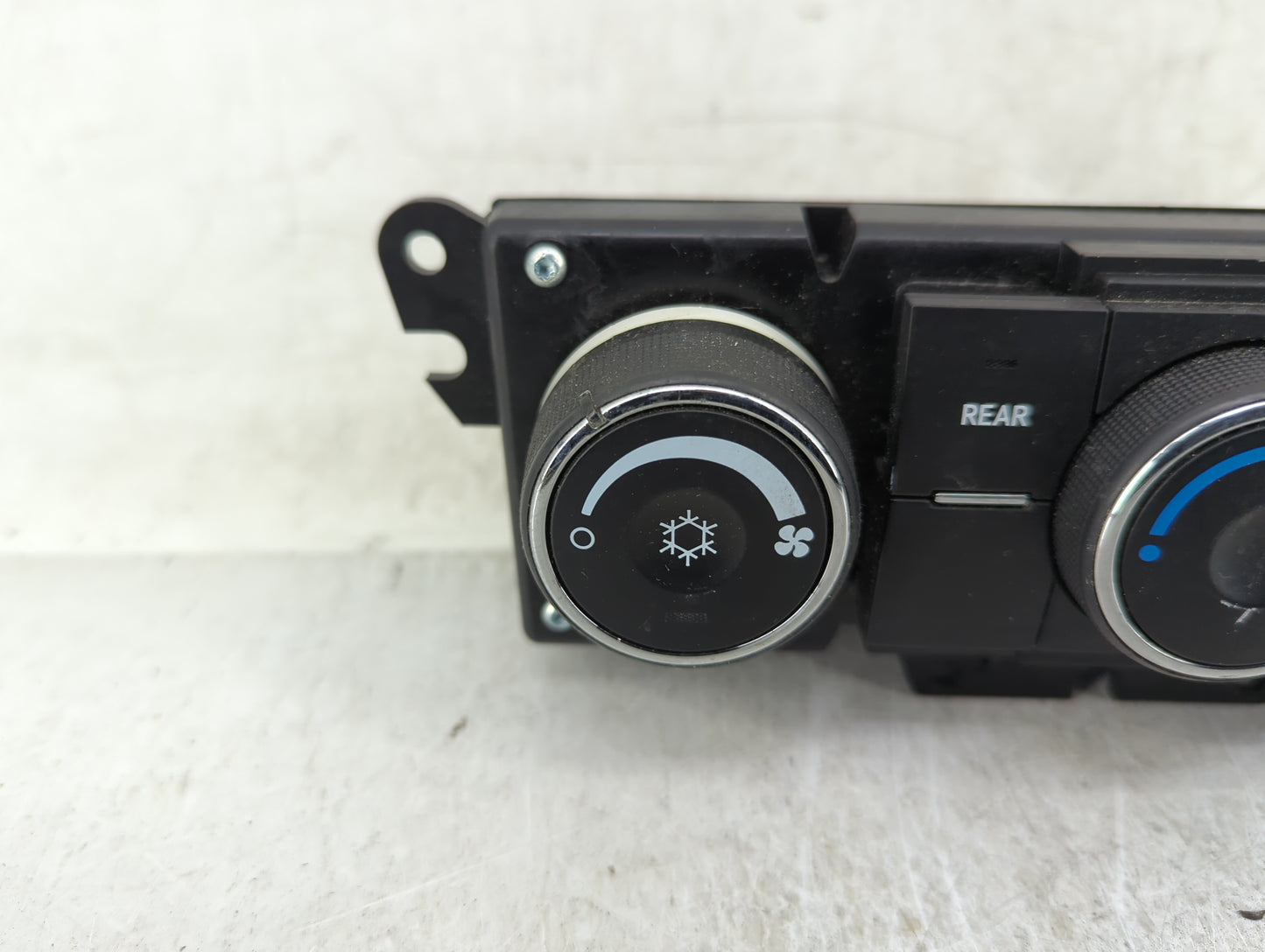 2013-2016 Gmc Acadia Climate Control Module Temperature AC/Heater Replacement P/N:22969801 Fits Fits 2013 2014 2015 2016 OEM