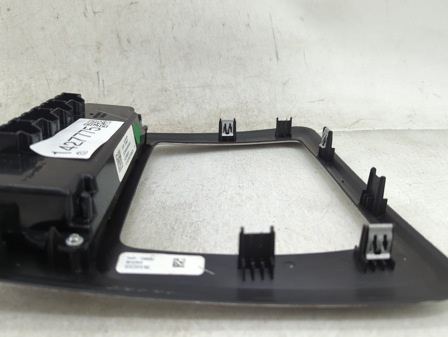 2013-2017 Gmc Acadia Climate Control Module Temperature AC/Heater Replacement P/N:23251327 3239800000000X Fits OEM Used Auto
