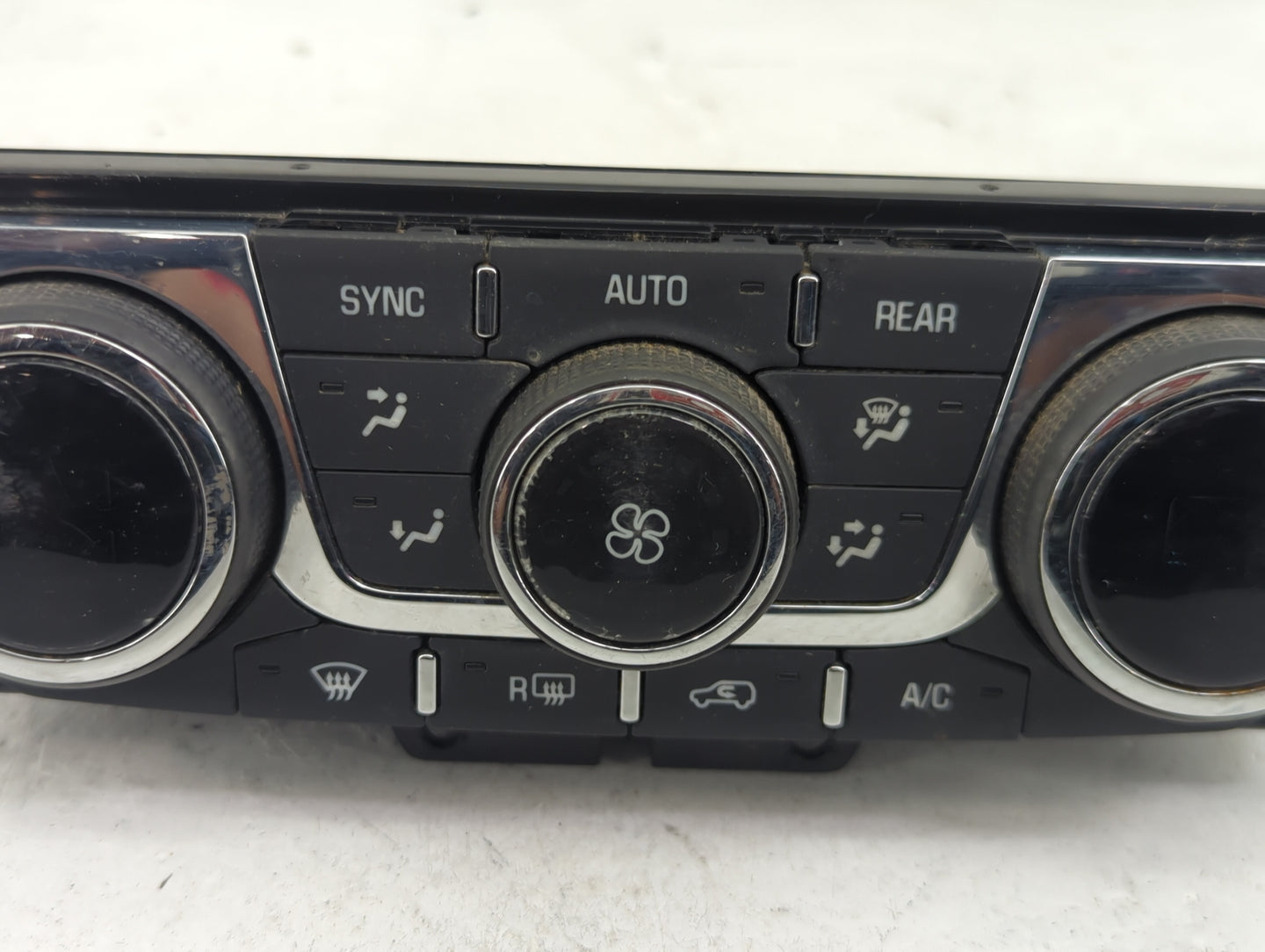 2013-2017 Gmc Acadia Climate Control Module Temperature AC/Heater Replacement P/N:23158334 3239800000000X Fits OEM Used Auto