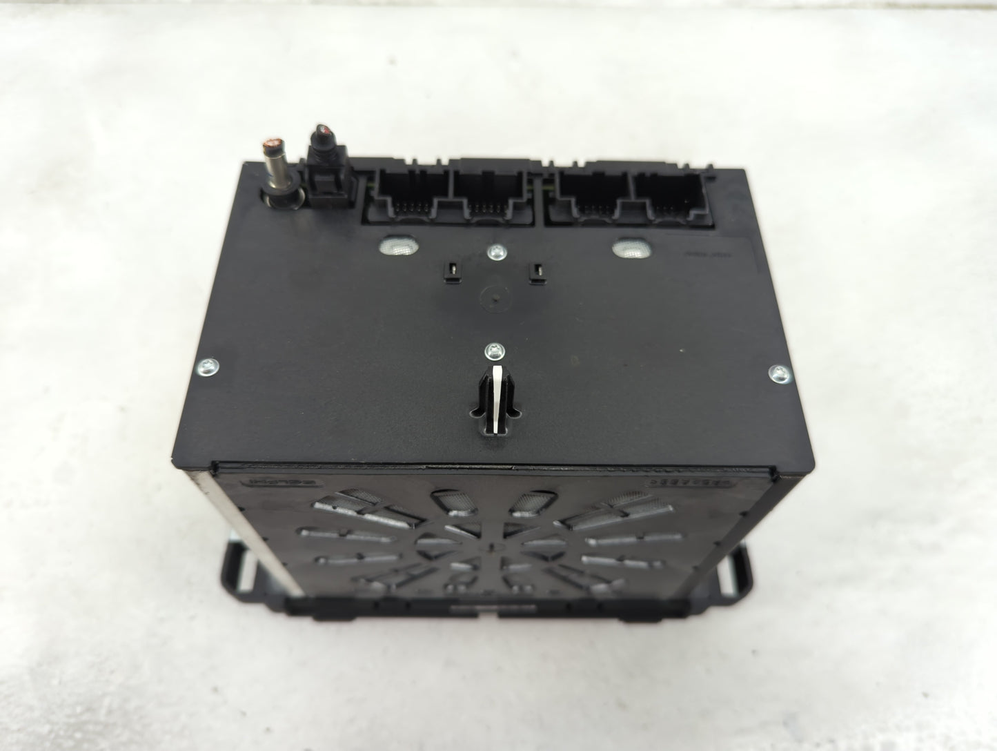 2015-2016 Gmc Acadia Radio AM FM Cd Player Receiver Replacement P/N:23395468 28506414, L2C0050TR, 3432A-0050TR Fits Fits 201