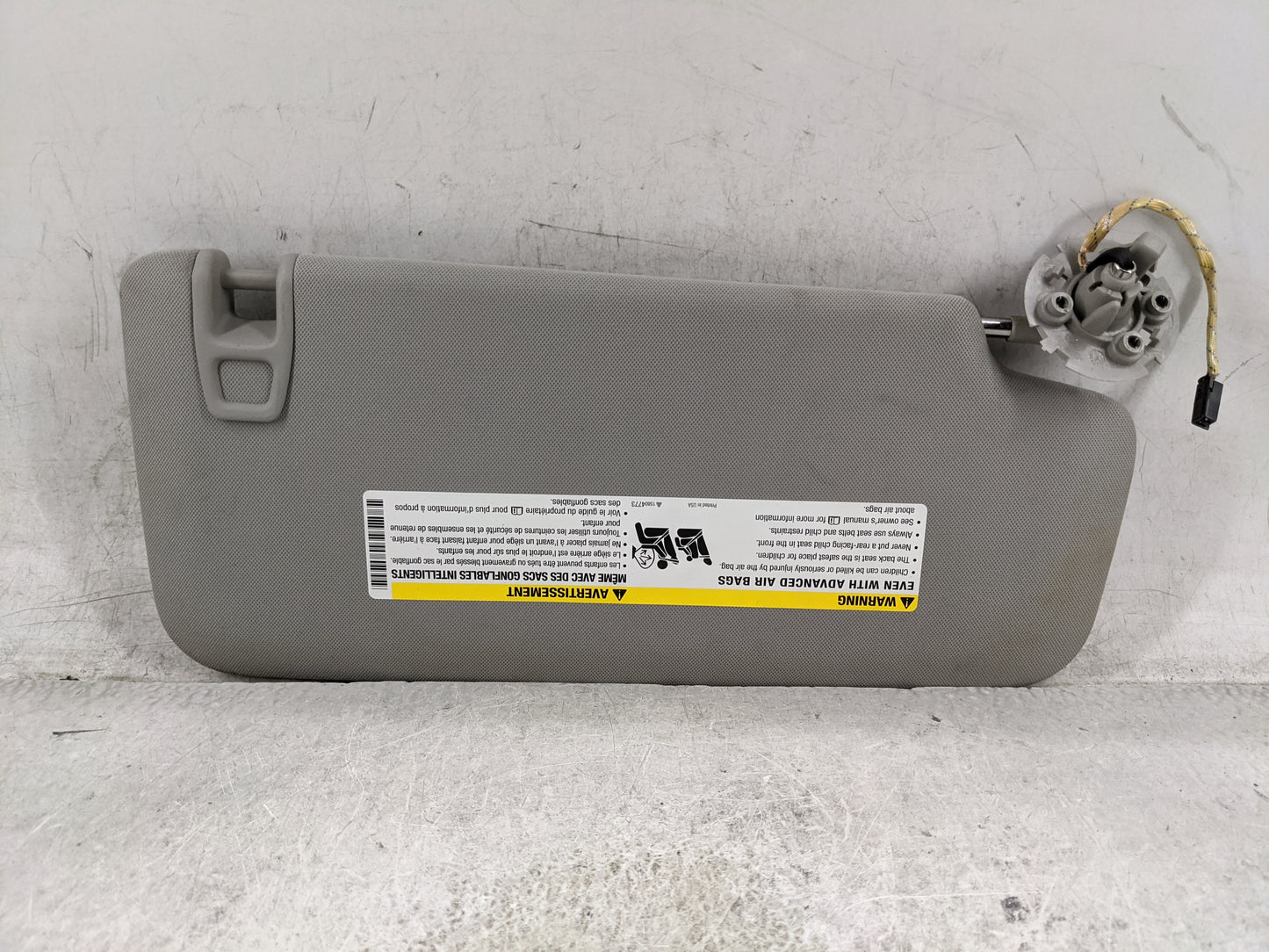 2007-2017 Gmc Acadia Sun Visor Shade Replacement Driver Left Mirror Fits OEM Used Auto Parts - Oemusedautoparts1.com