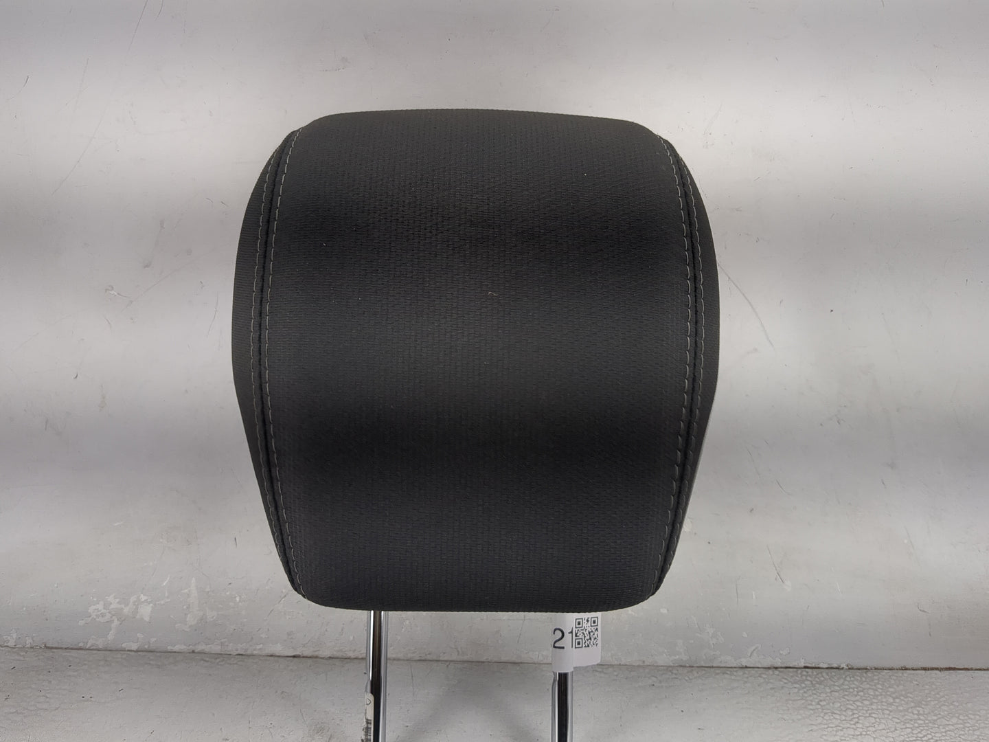 2015-2017 Gmc Acadia Headrest Head Rest Front Driver Seat Black - Oemusedautoparts1.com