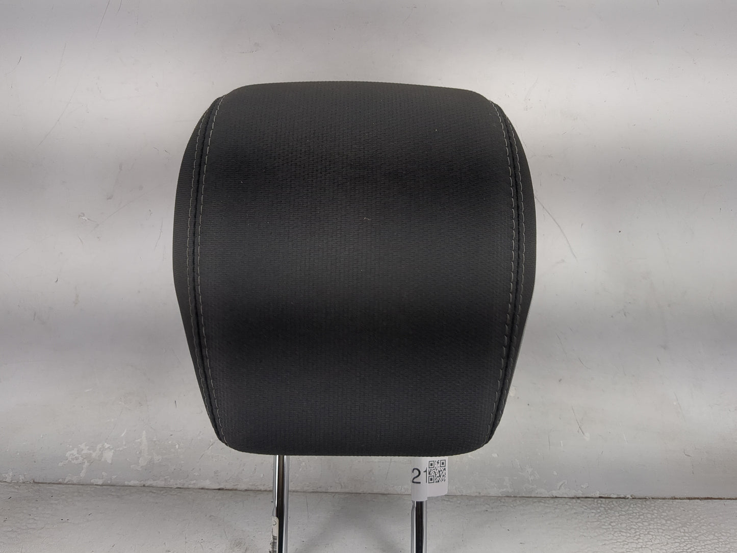 2015-2017 Gmc Acadia Headrest Head Rest Front Driver Seat Black - Oemusedautoparts1.com