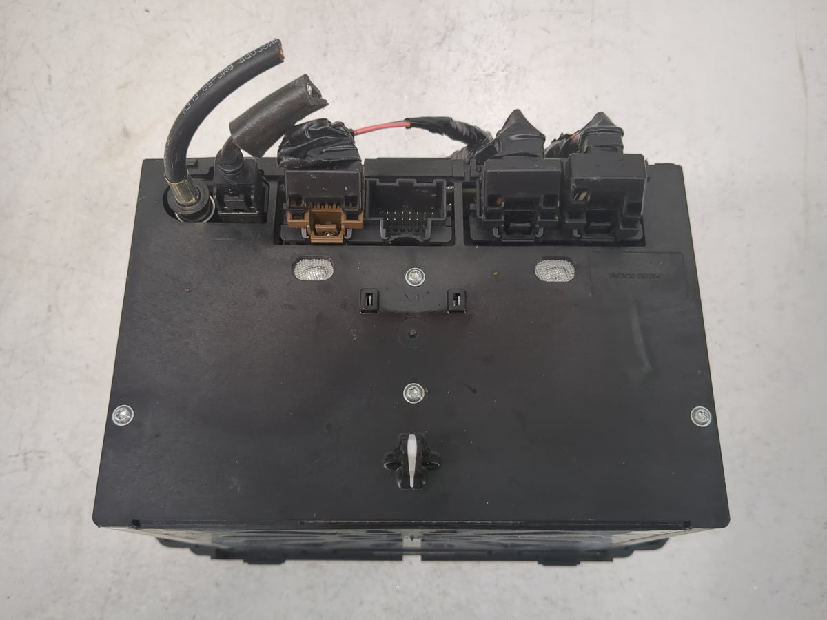 2015-2016 Gmc Acadia Radio AM FM Cd Player Receiver Replacement Fits 2015 2016 OEM Used Auto Parts - Oemusedautoparts1.com