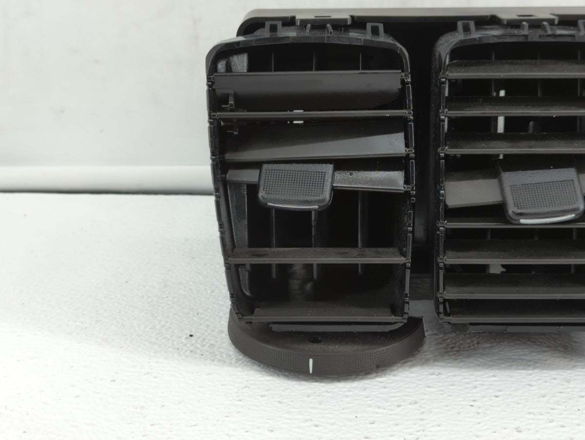 2016 Gmc Acadia CENTER DASH VENTS Black - Oemusedautoparts1.com
