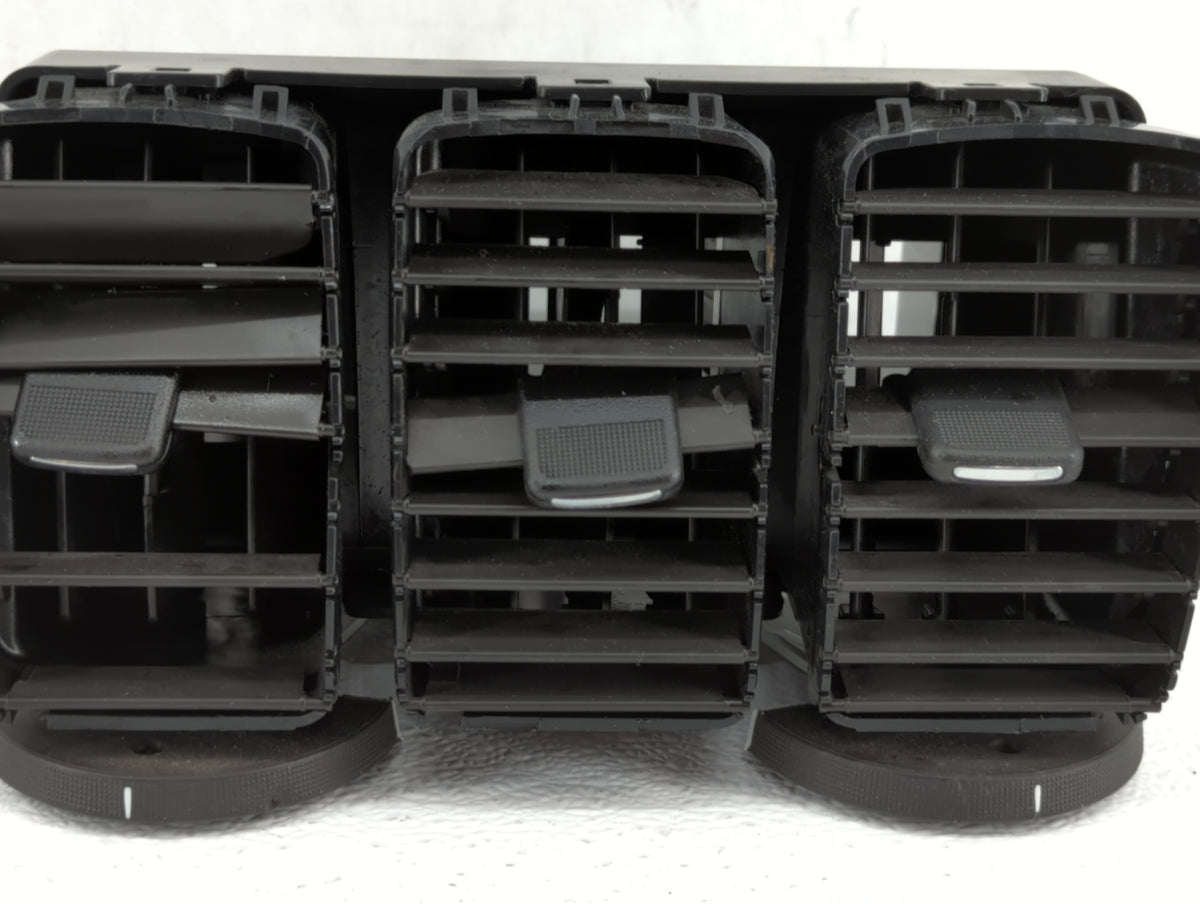 2016 Gmc Acadia CENTER DASH VENTS Black - Oemusedautoparts1.com