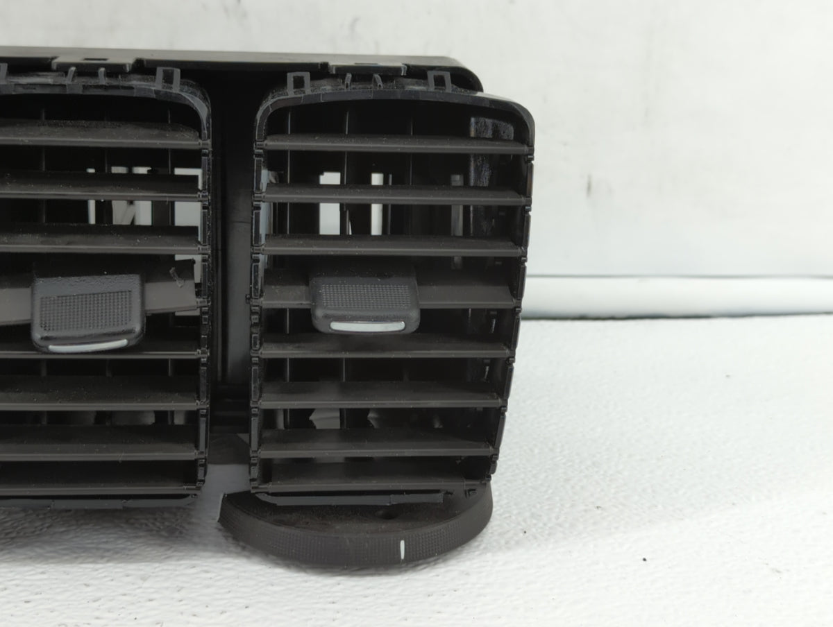 2016 Gmc Acadia CENTER DASH VENTS Black - Oemusedautoparts1.com