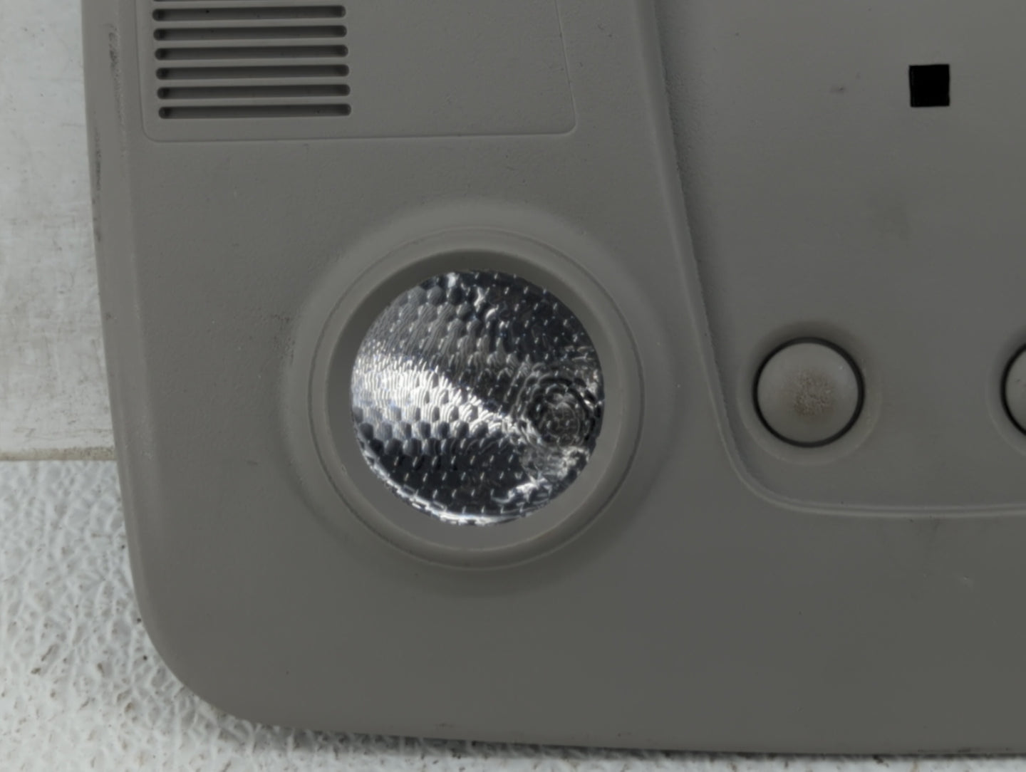 2015-2017 Gmc Acadia Overhead Roof Console Grey - Oemusedautoparts1.com