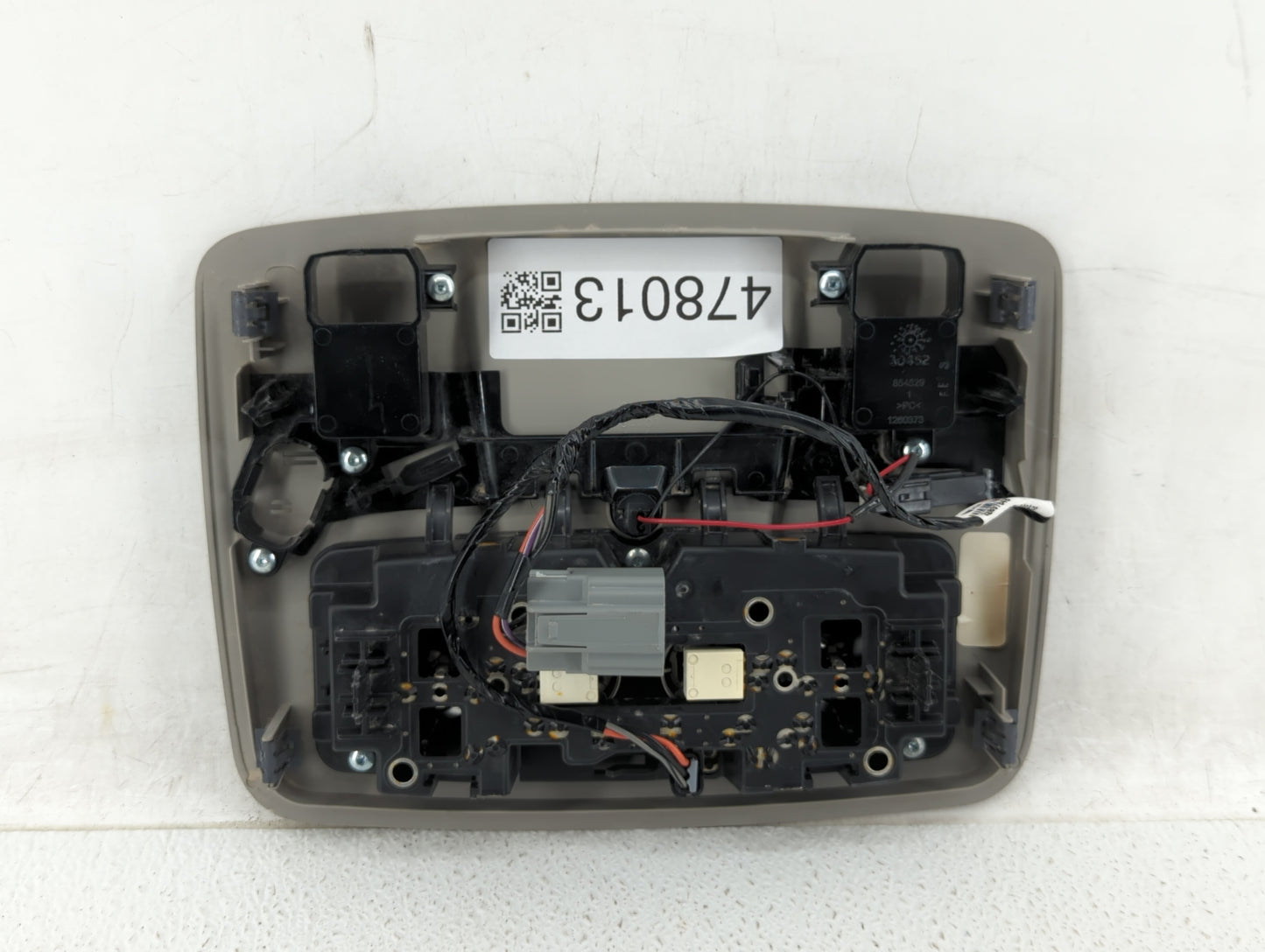 2015-2017 Gmc Acadia Overhead Roof Console Grey - Oemusedautoparts1.com