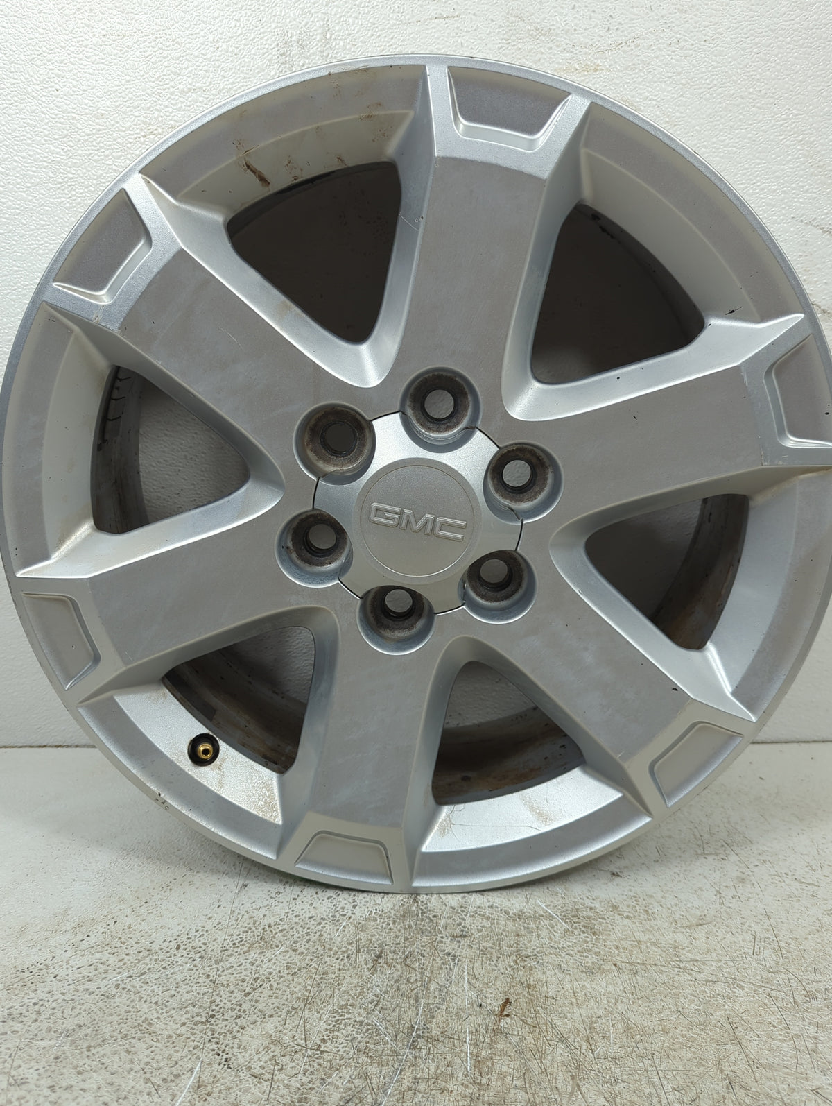 2013-2017 Gmc Acadia Oem Wheel Rim 5043271 - Oemusedautoparts1.com