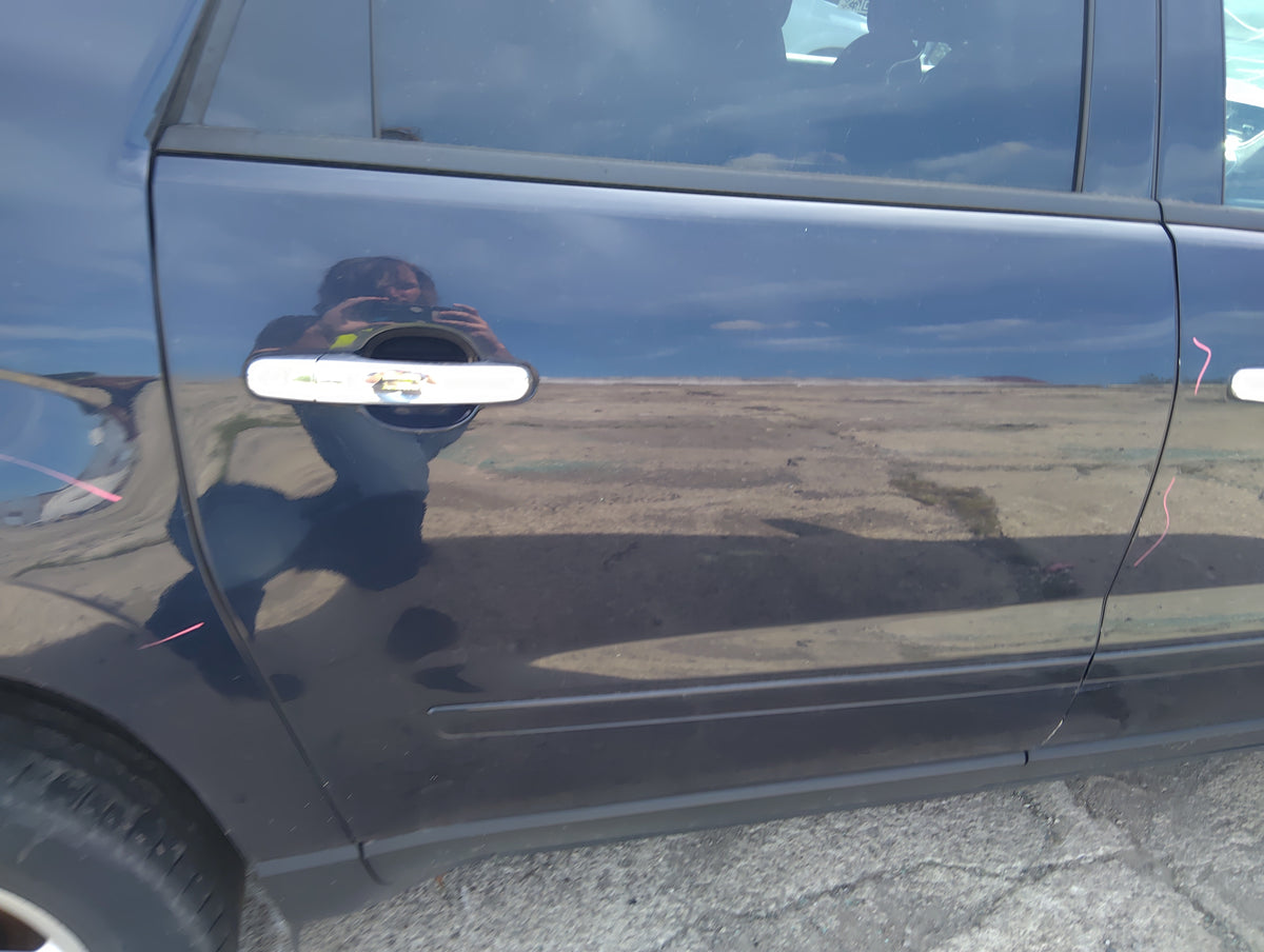 2007-2017 Gmc Acadia Passenger Rear Door Oem 5046643 - Oemusedautoparts1.com