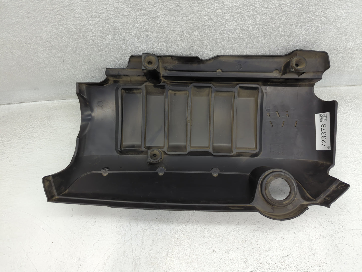 2016 Gmc Acadia Engine Cover - Oemusedautoparts1.com