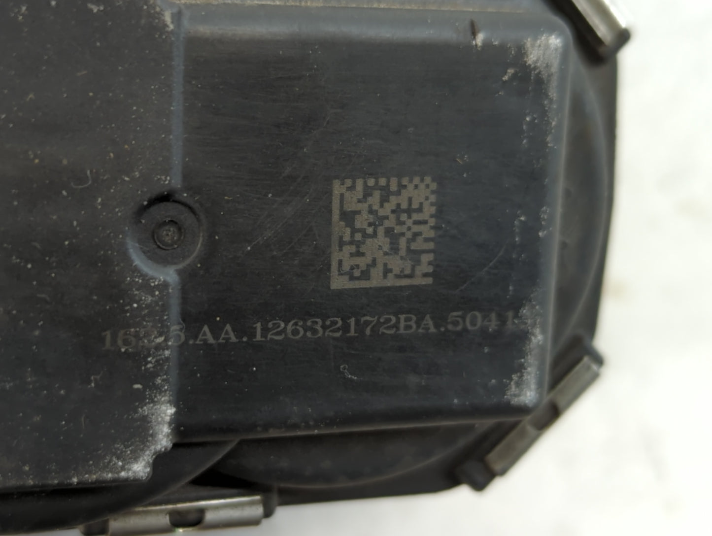 2012-2017 Gmc Acadia Throttle Body P/N:12632172BA Fits Fits 2012 2013 2014 2015 2016 2017 2018 2019 2020 2021 2022 OEM Used 