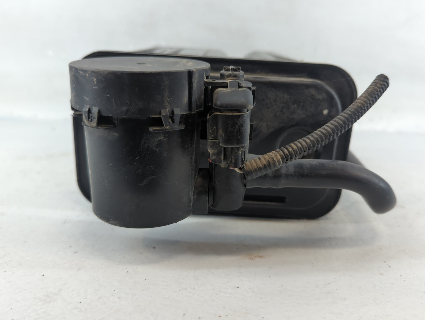 2016 Gmc Acadia Fuel Vapor Charcoal Canister - Oemusedautoparts1.com
