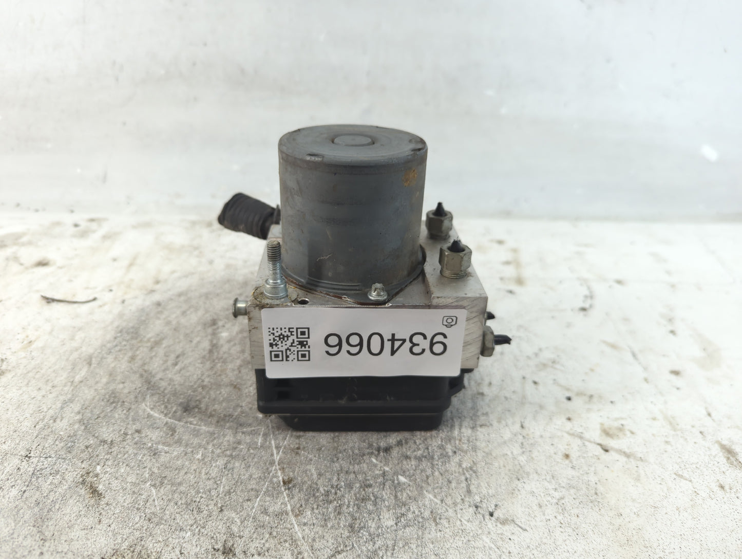 2012-2017 Gmc Acadia ABS Pump Control Module Replacement P/N:22893247 Fits Fits 2012 2013 2014 2015 2016 2017 OEM Used Auto 