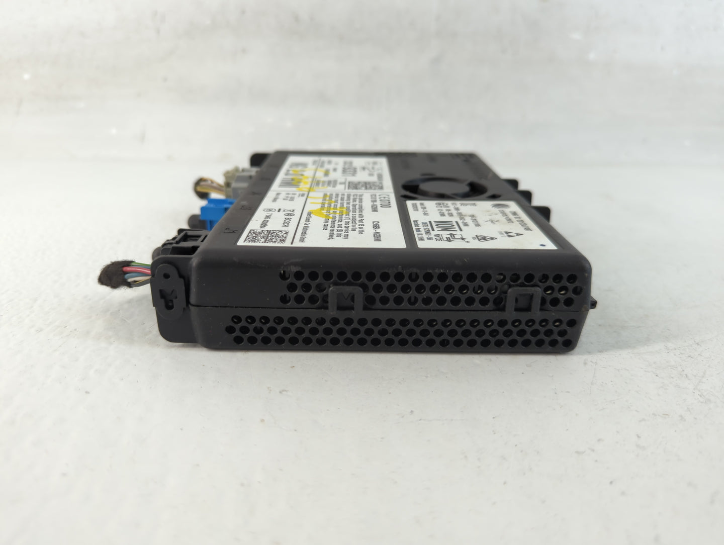 Gmc Canyon Bluetooth Phone Communication Control Module Ccm Oem 23229331 - Oemusedautoparts1.com