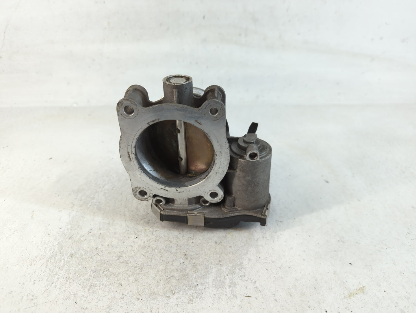 2016-2022 Gmc Canyon Throttle Body P/N:12627217DA Fits Fits 2016 2017 2018 2019 2020 2021 2022 OEM Used Auto Parts - Oemused