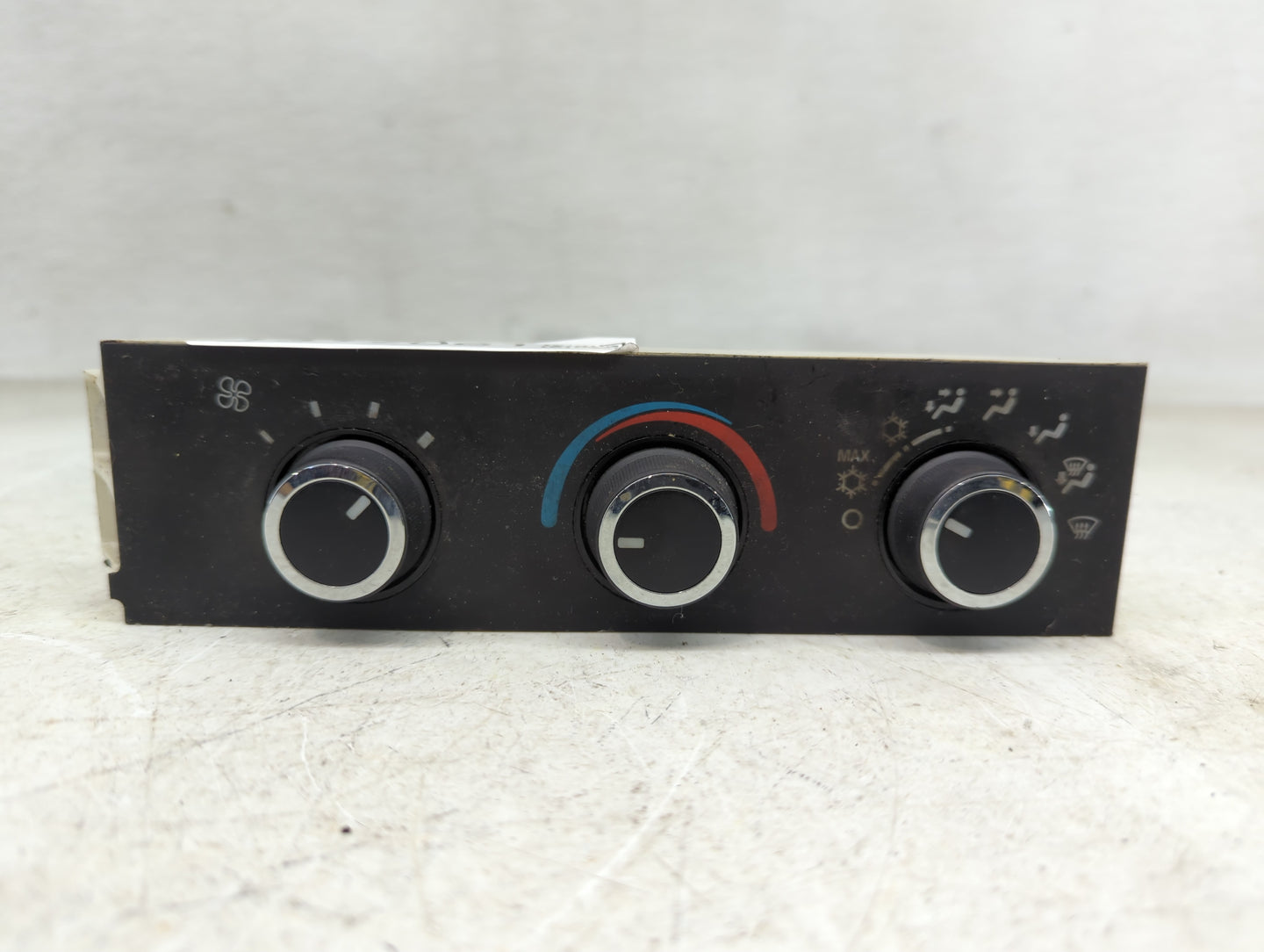 2008-2019 Gmc Savana 2500 Climate Control Module Temperature AC/Heater Replacement P/N:16202950 Fits OEM Used Auto Parts - O