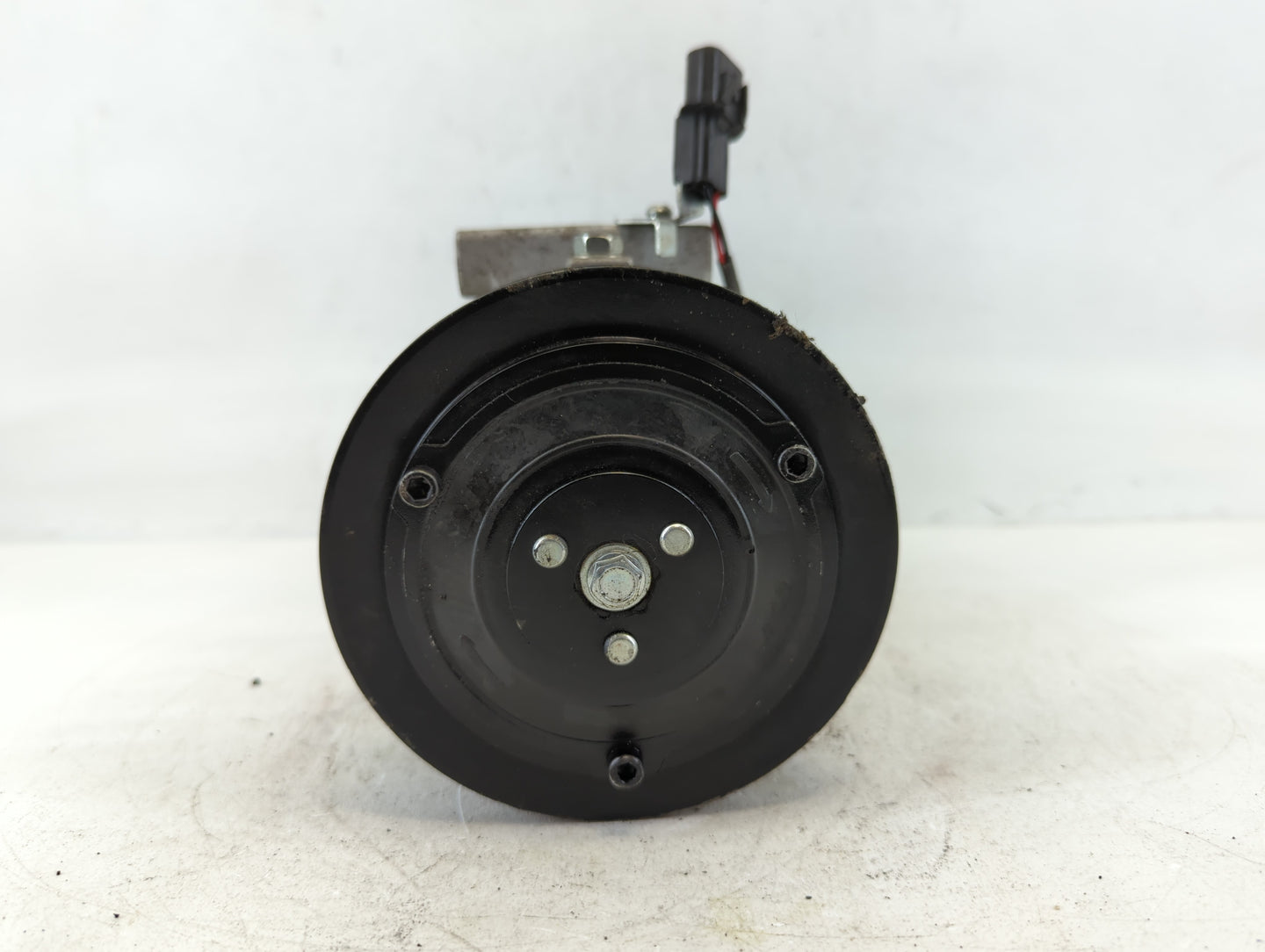 2010-2016 Gmc Savana 2500 Air Conditioning A/c Ac Compressor Oem - Oemusedautoparts1.com