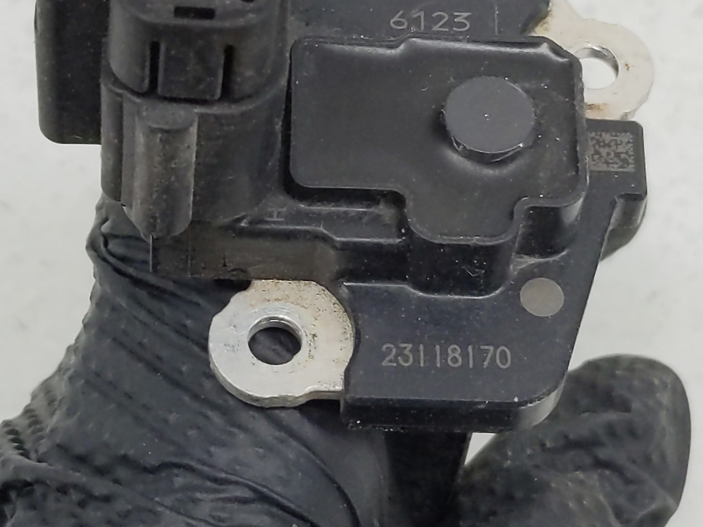 2014-2019 Gmc Sierra 1500 Mass Air Flow Meter Maf - Oemusedautoparts1.com