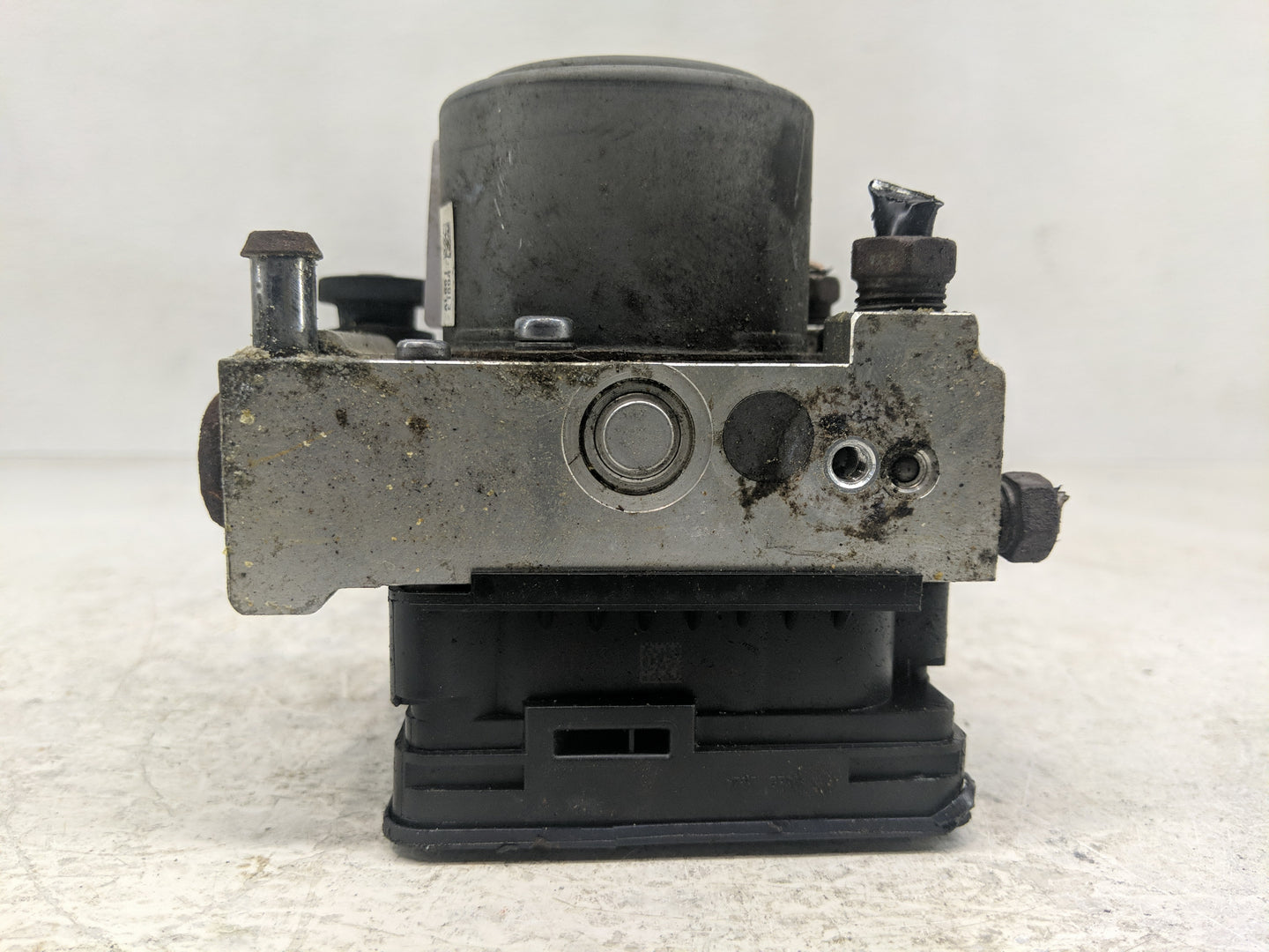 2016 Gmc Sierra 1500 ABS Pump Control Module Replacement P/N:122505659 23388971 Fits Fits 2017 2018 OEM Used Auto Parts - Oe