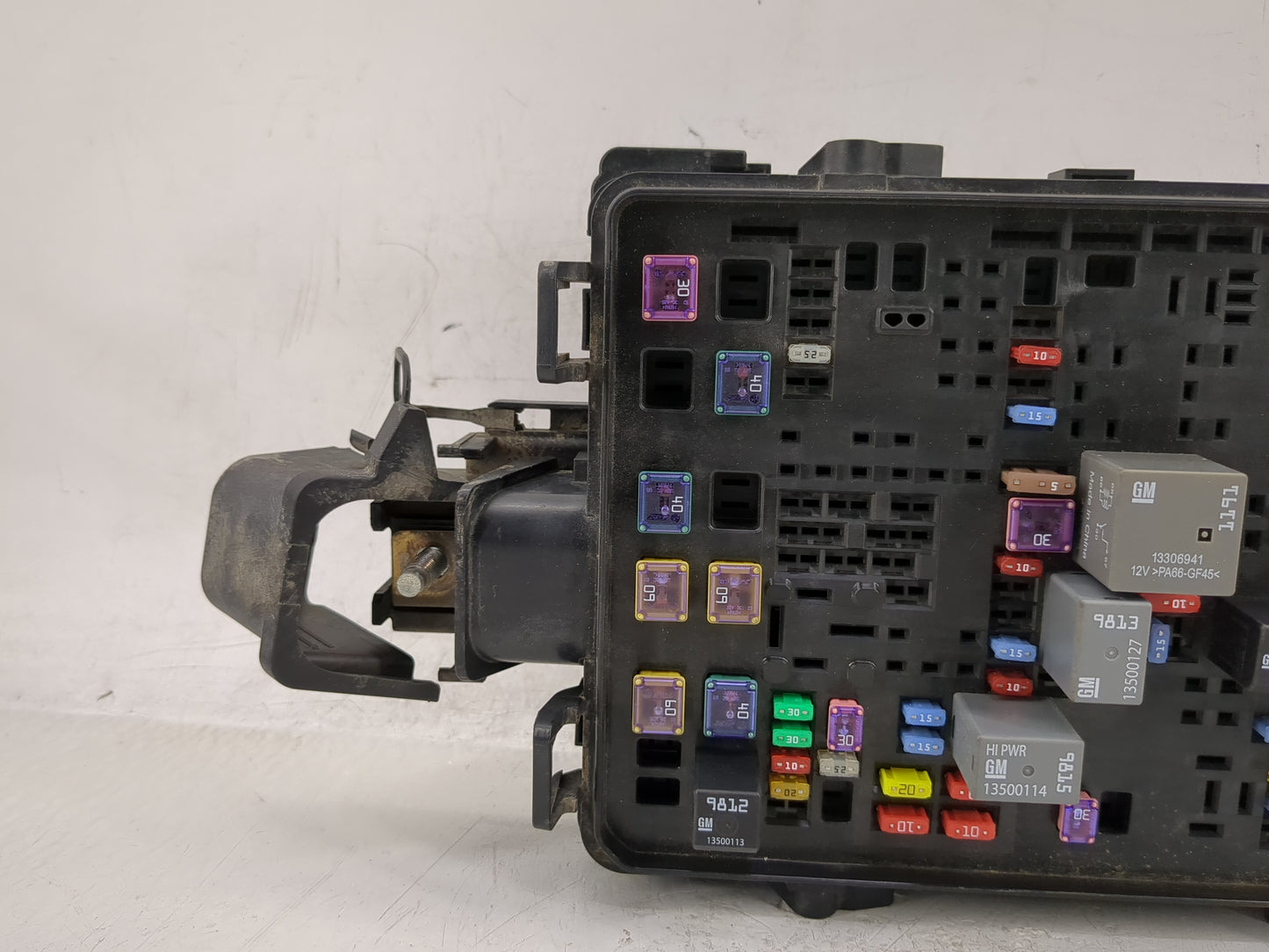 2016 Gmc Sierra 1500 Fusebox Fuse Box Panel Relay Module P/N:23285566 Fits Fits 2017 OEM Used Auto Parts - Oemusedautoparts1
