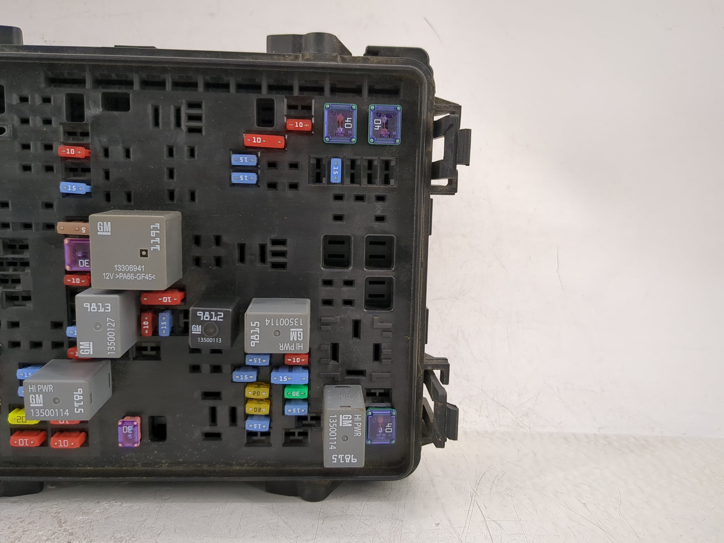 2016 Gmc Sierra 1500 Fusebox Fuse Box Panel Relay Module P/N:23285566 Fits Fits 2017 OEM Used Auto Parts - Oemusedautoparts1