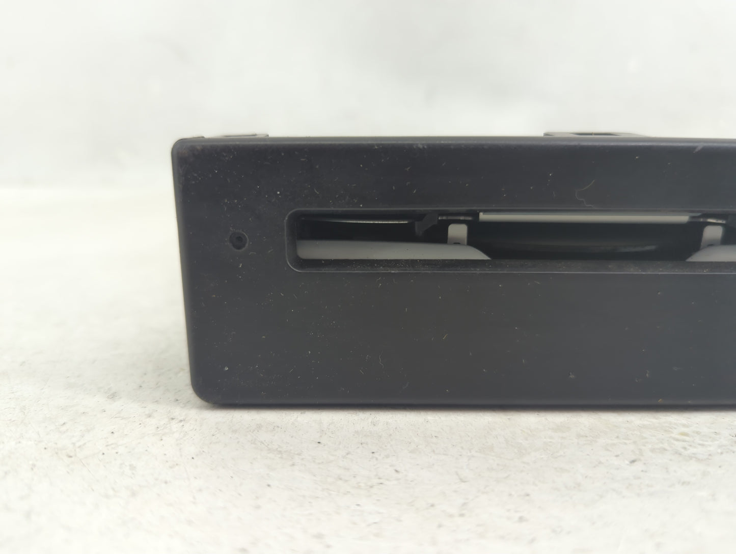 2015-2019 Gmc Sierra 1500 Radio AM FM Cd Player Receiver Replacement P/N:84016435 Fits Fits 2015 2016 2017 2018 2019 2020 OE